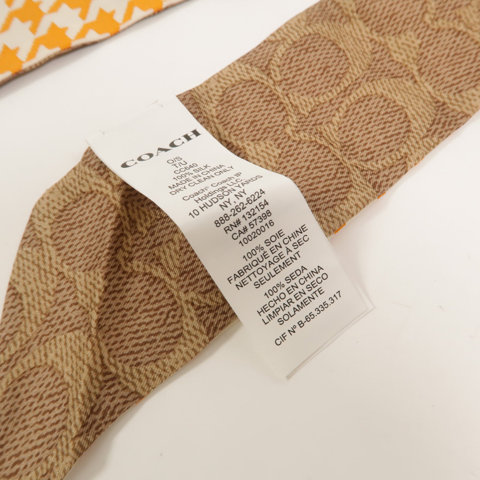 COACH 絲質Scarf絲巾