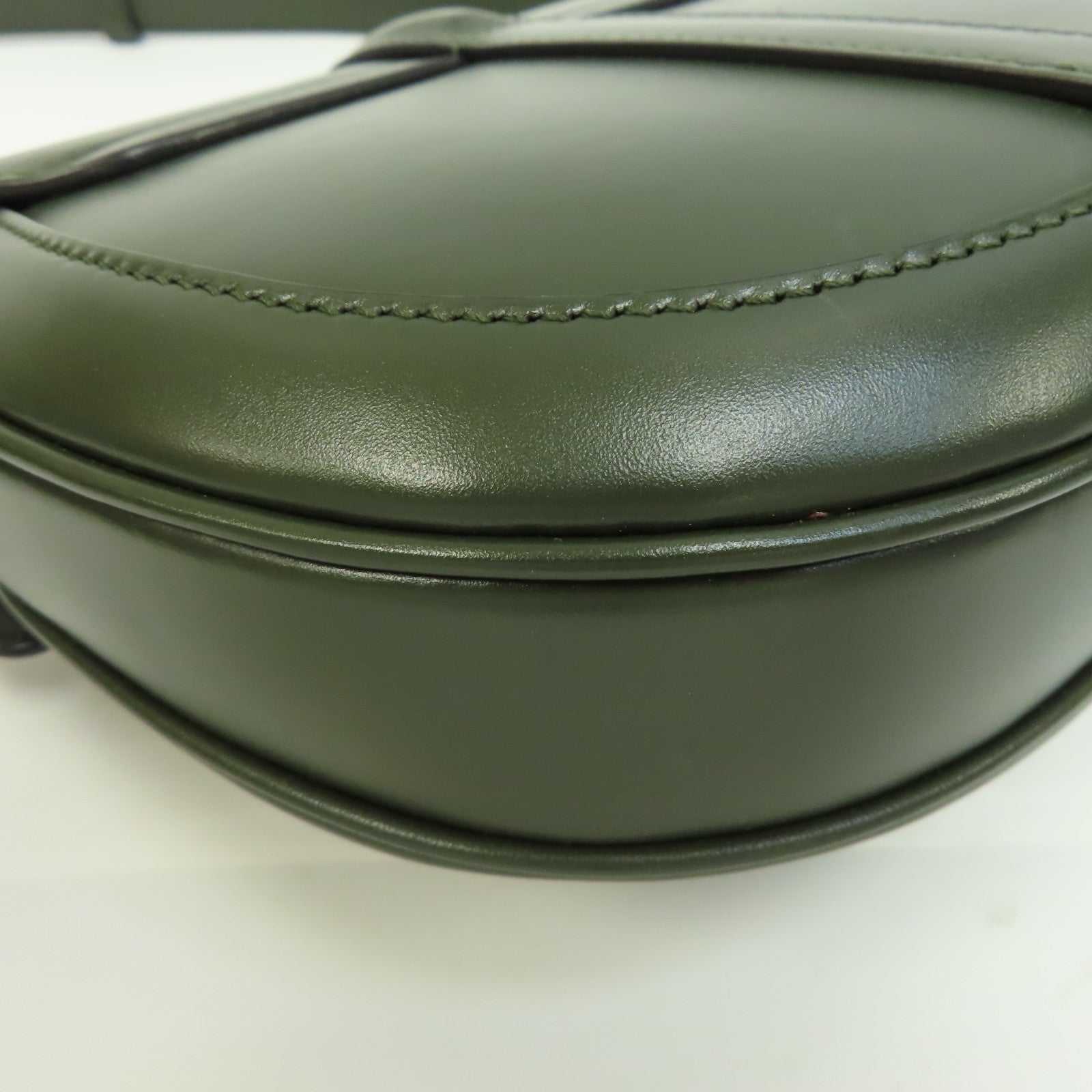 CELINE 牛皮皮革Small Besace 16金扣肩背袋綠色