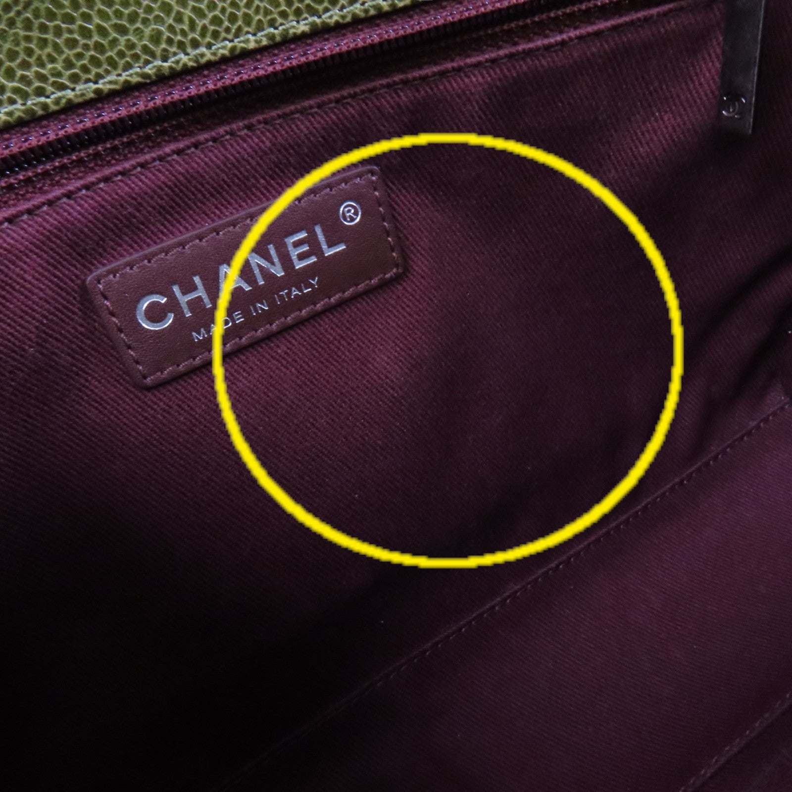 CHANEL 牛皮皮革Shoulder Bag銀扣鏈帶肩背袋