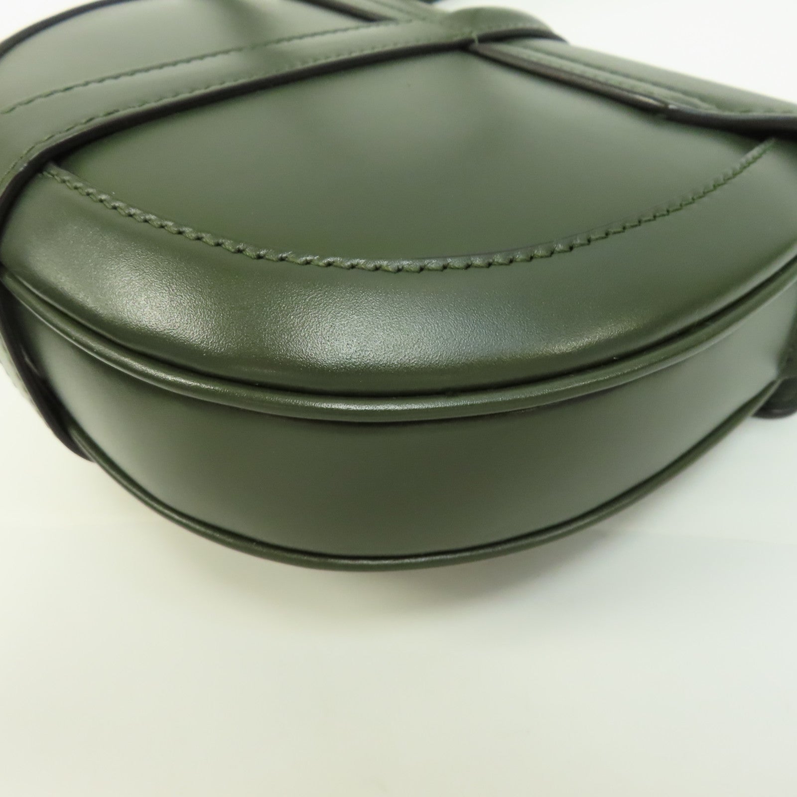 CELINE 牛皮皮革Small Besace 16金扣肩背袋綠色