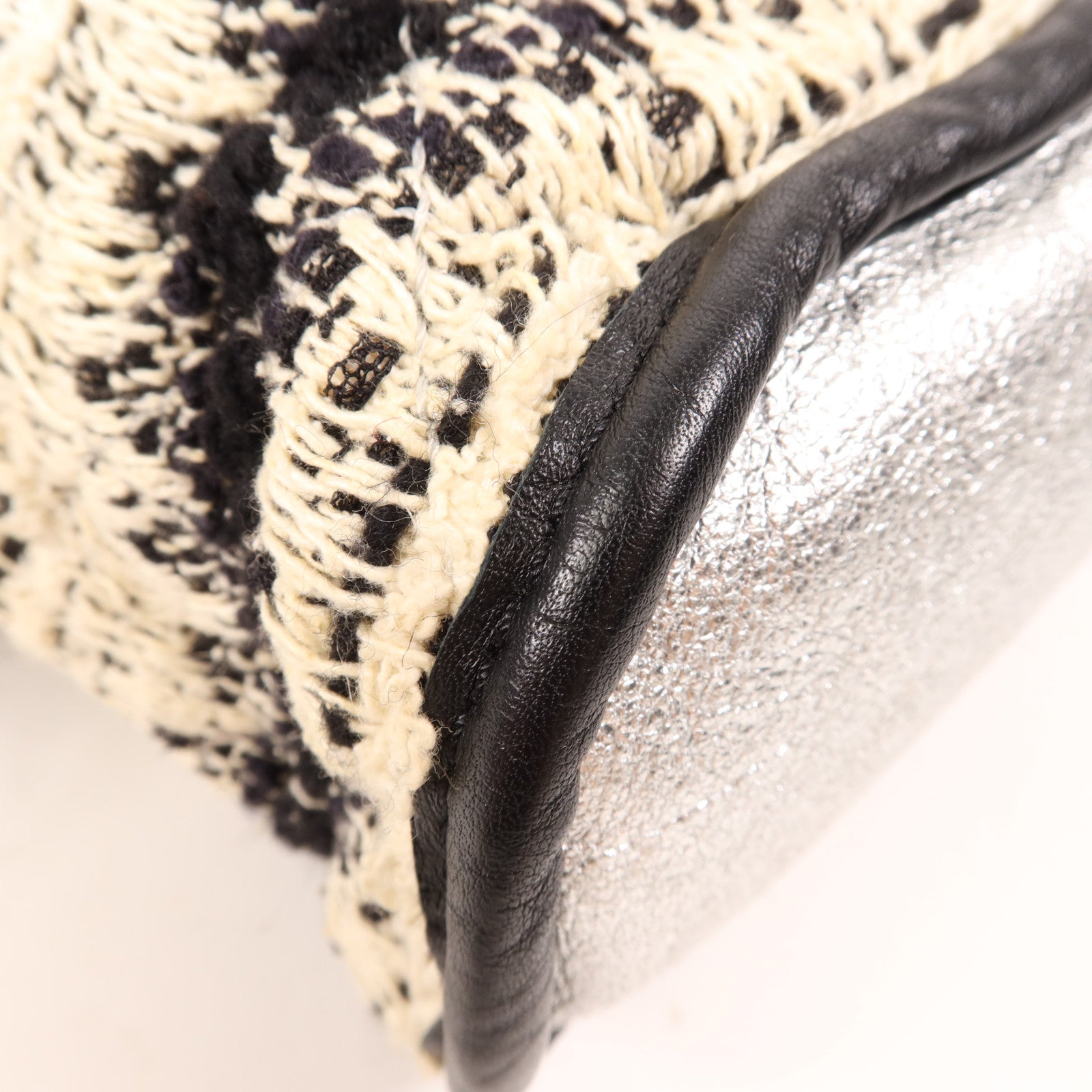 CHANEL 牛皮皮革/毛皮Shoulder Bag銀扣肩背袋