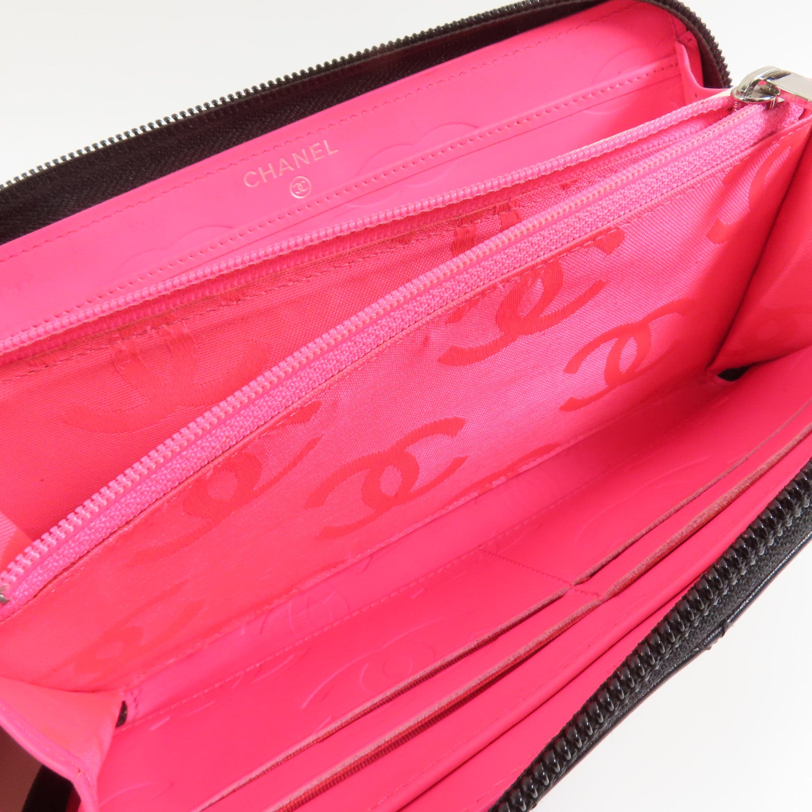 CHANEL 牛皮皮革Cambon Wallet銀扣長錢包