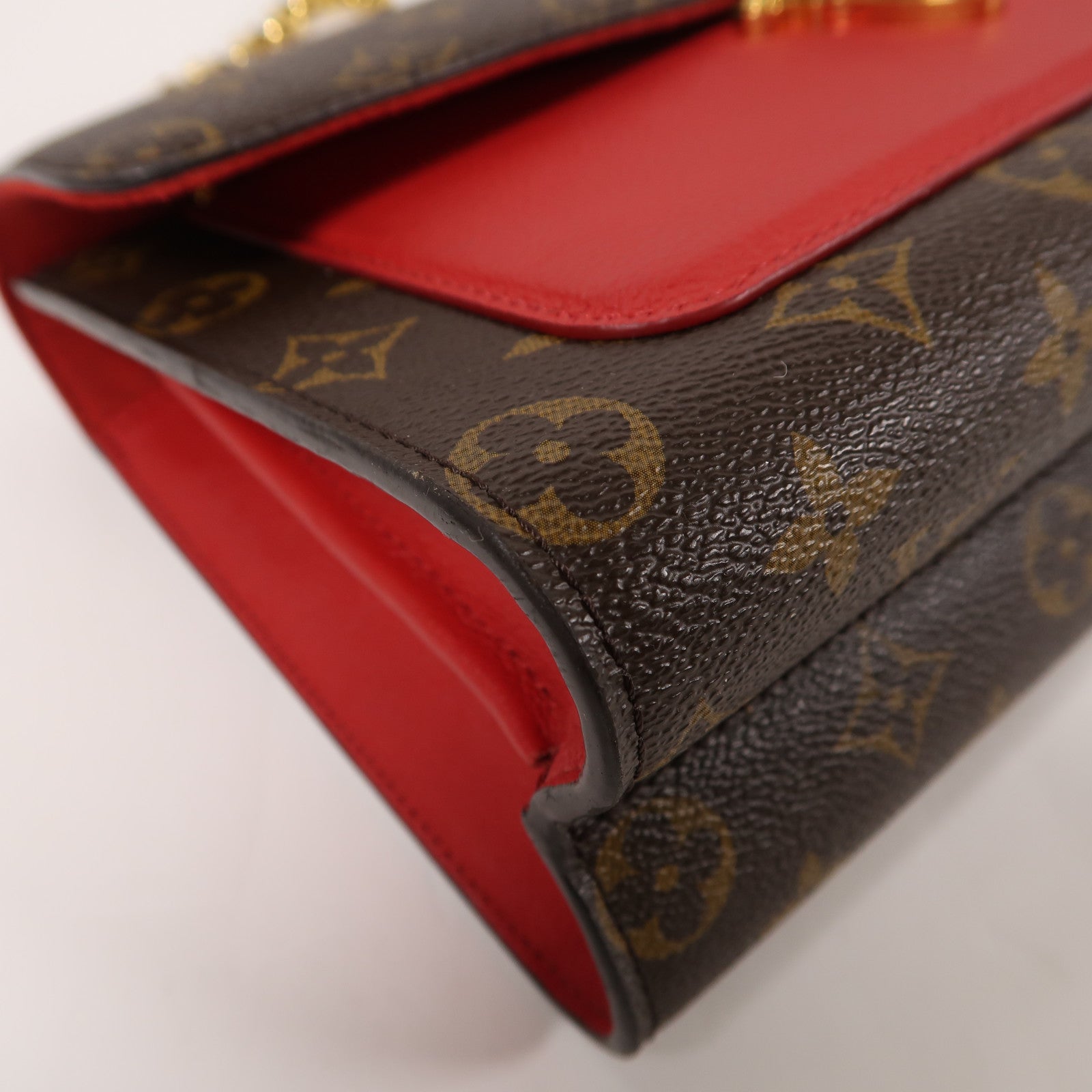 LOUIS VUITTON Monogram Victoire金扣鏈帶肩背袋