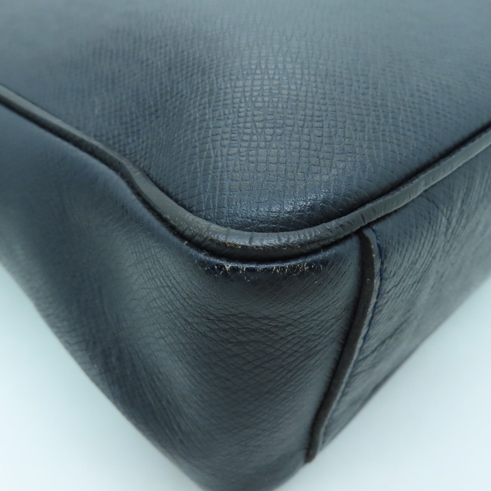 LOUIS VUITTON 【激減優惠】Taiga Roman Messenger銀扣肩背袋深藍色
