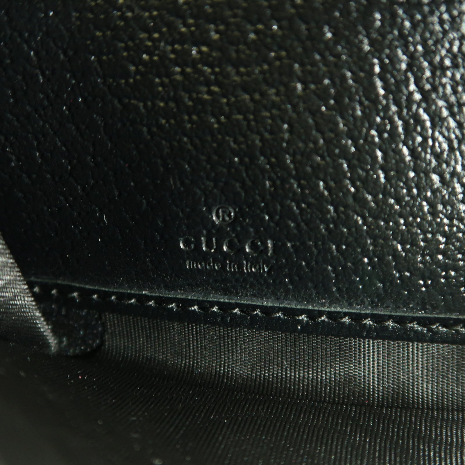 GUCCI 牛皮皮革Animalier金扣長錢包黑色