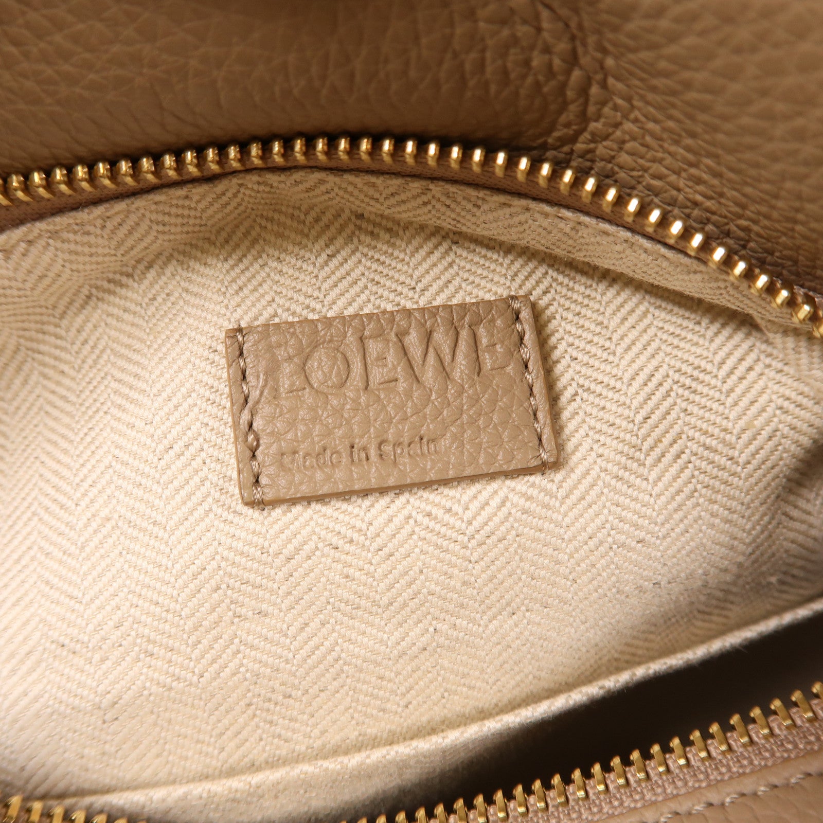 LOEWE 牛皮皮革Small Puzzle金扣手挽肩背兩用袋