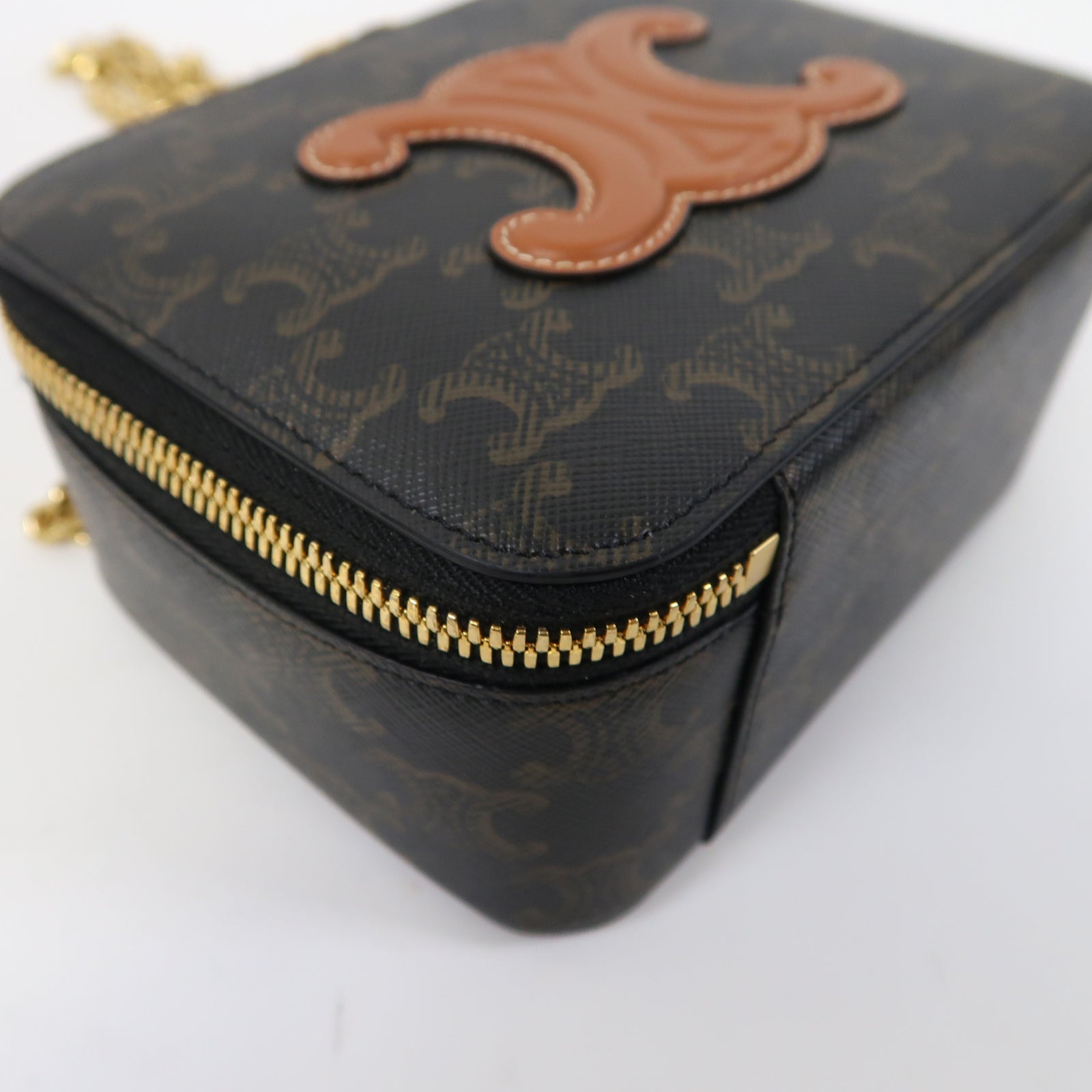 CELINE 塗層帆布Triomphe Bag金扣鏈帶肩背袋啡色