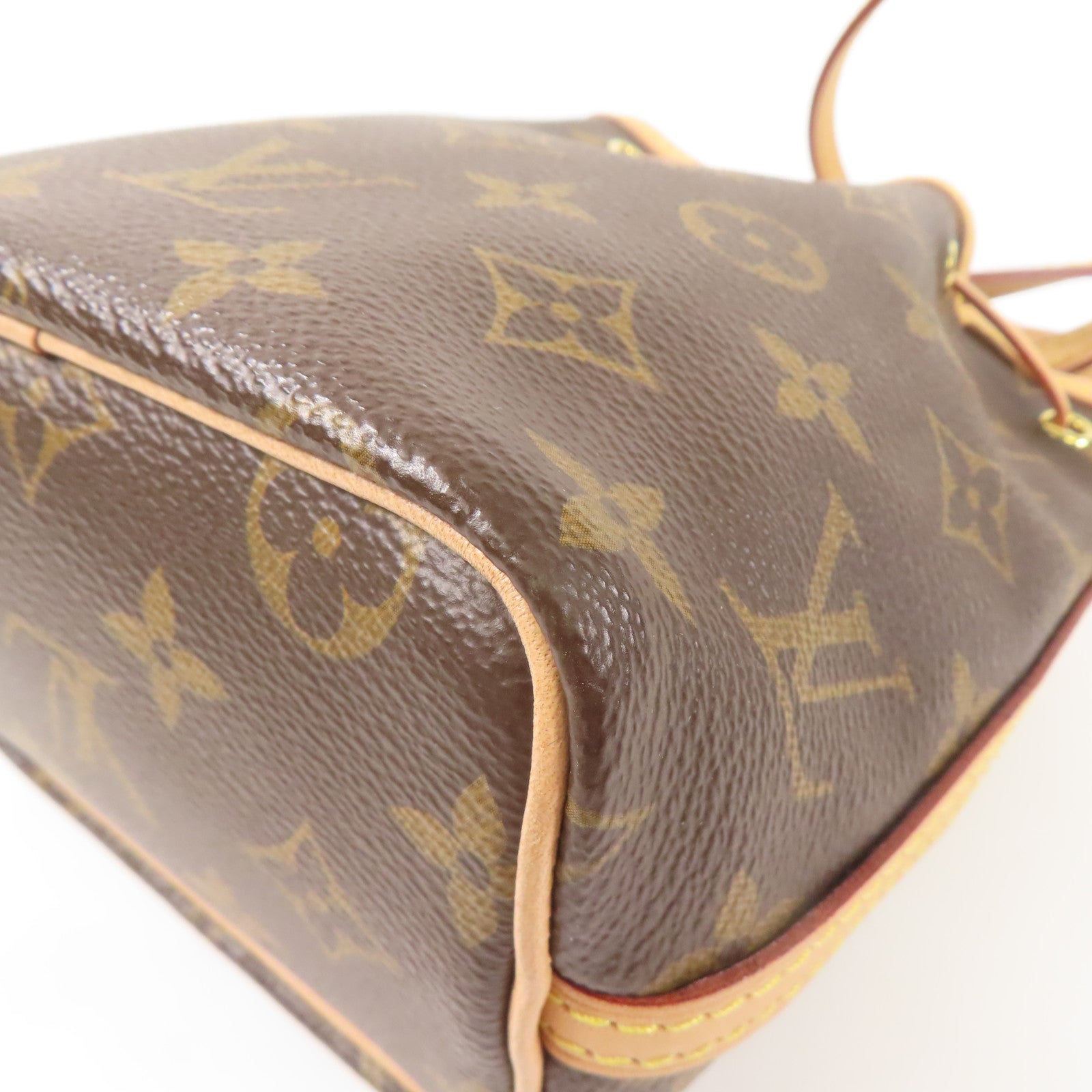 LOUIS VUITTON Monogram Nano Noe金扣肩背袋