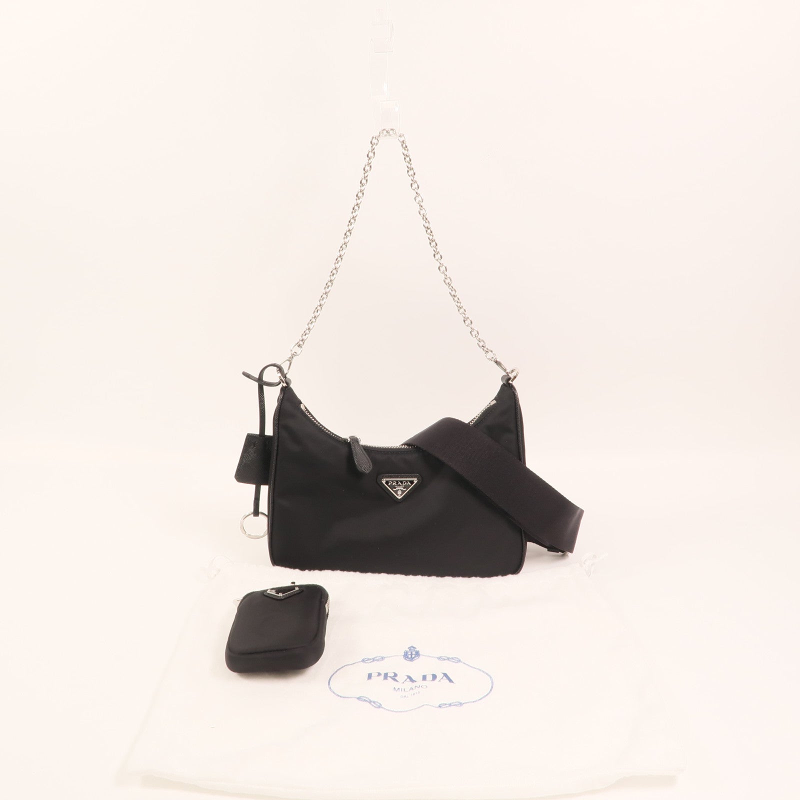 PRADA 尼龍Re-Edition 2005銀扣鏈帶肩背袋