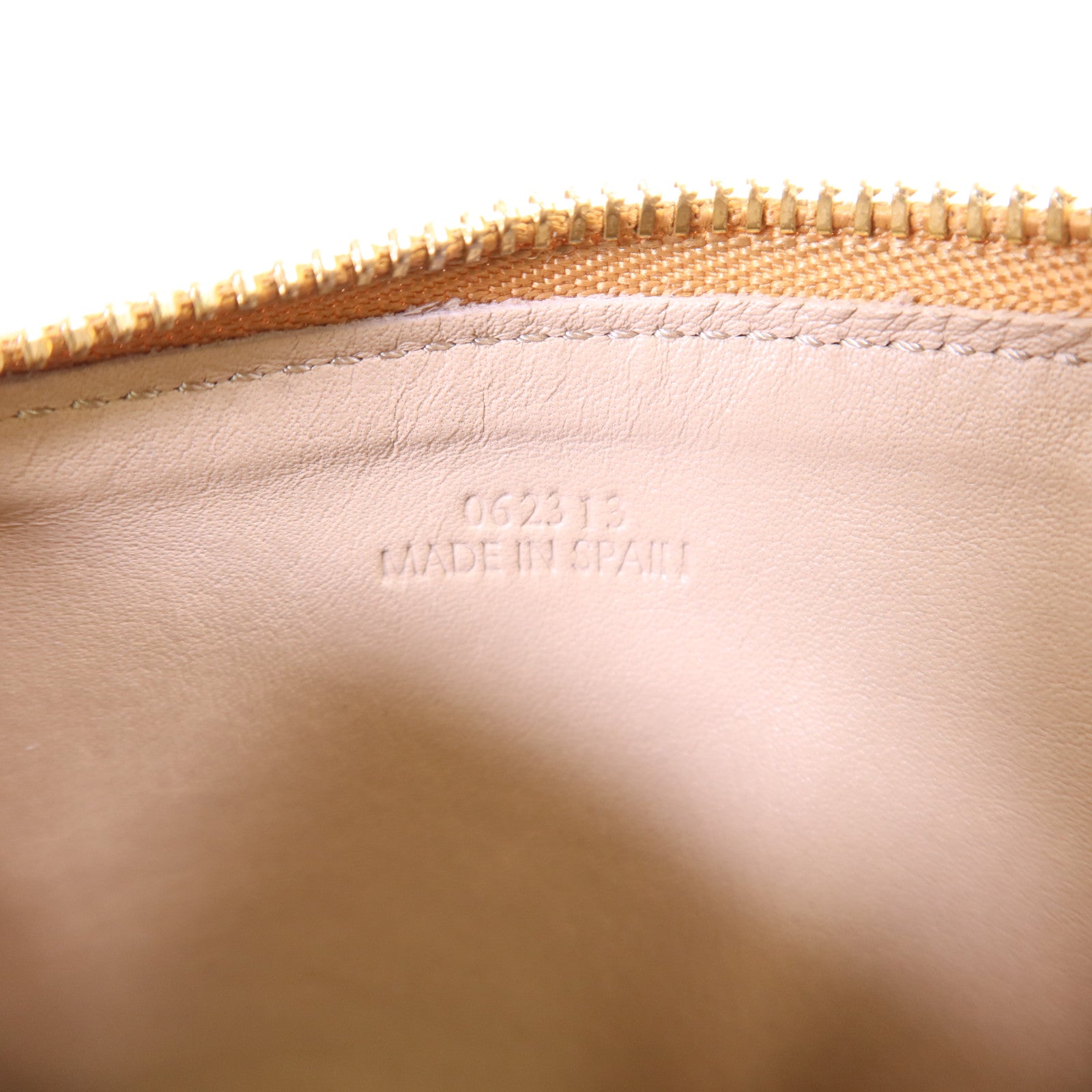 LOEWE 【激減優惠】牛皮皮革Card Case金扣卡片套