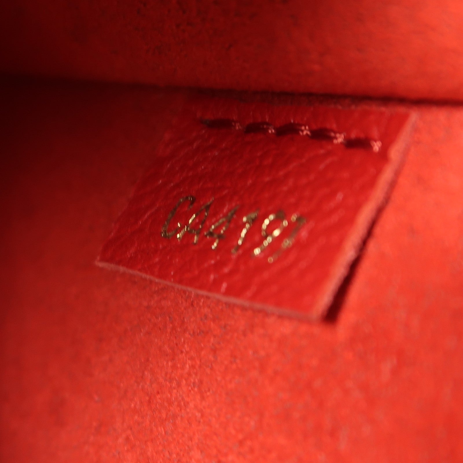 LOUIS VUITTON Monogram Victoire金扣鏈帶肩背袋