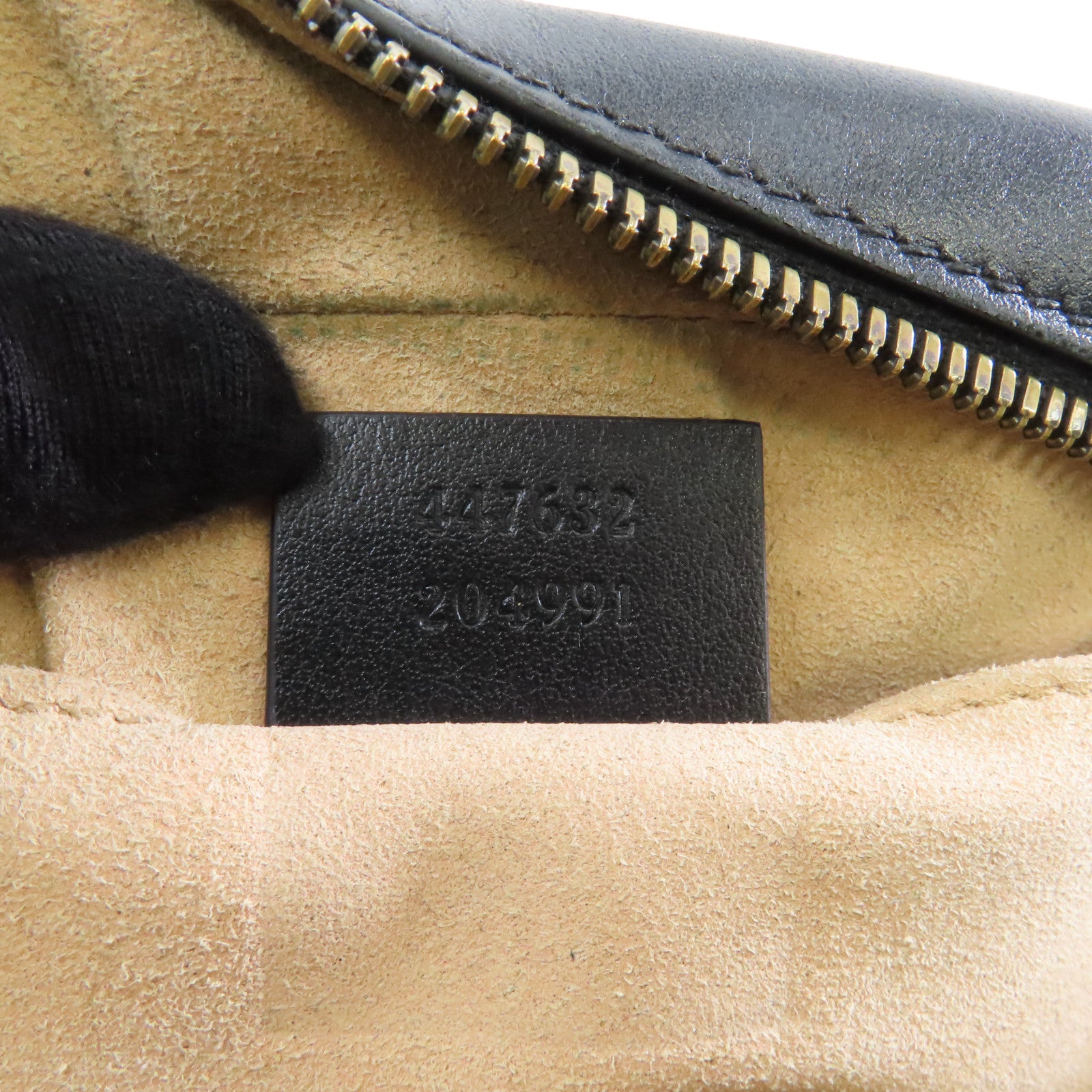 GUCCI 牛皮皮革GG Marmont金扣鏈帶肩背袋黑色