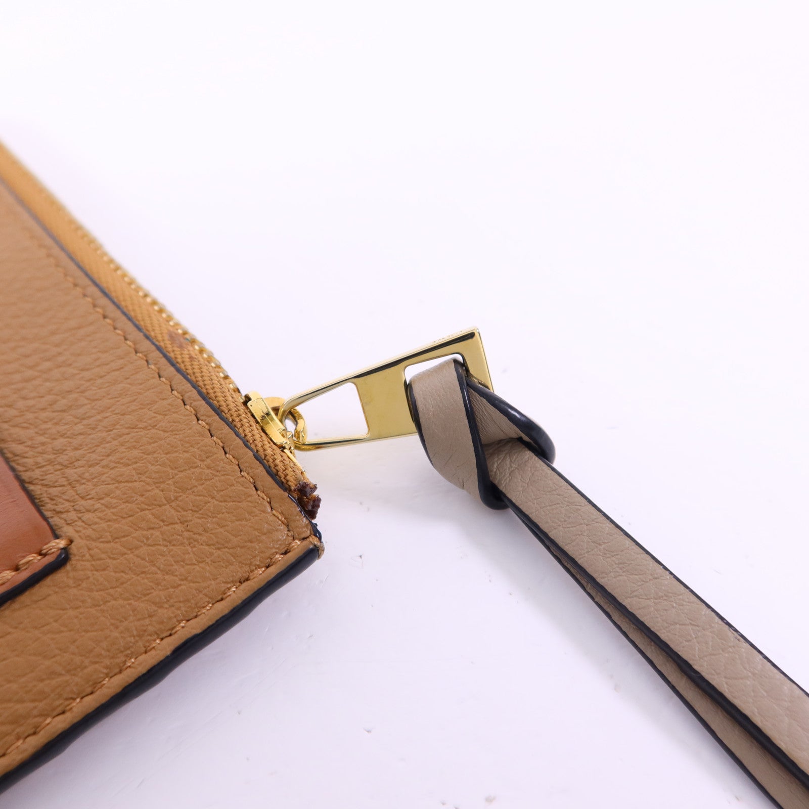 LOEWE 【激減優惠】牛皮皮革Card Case金扣卡片套