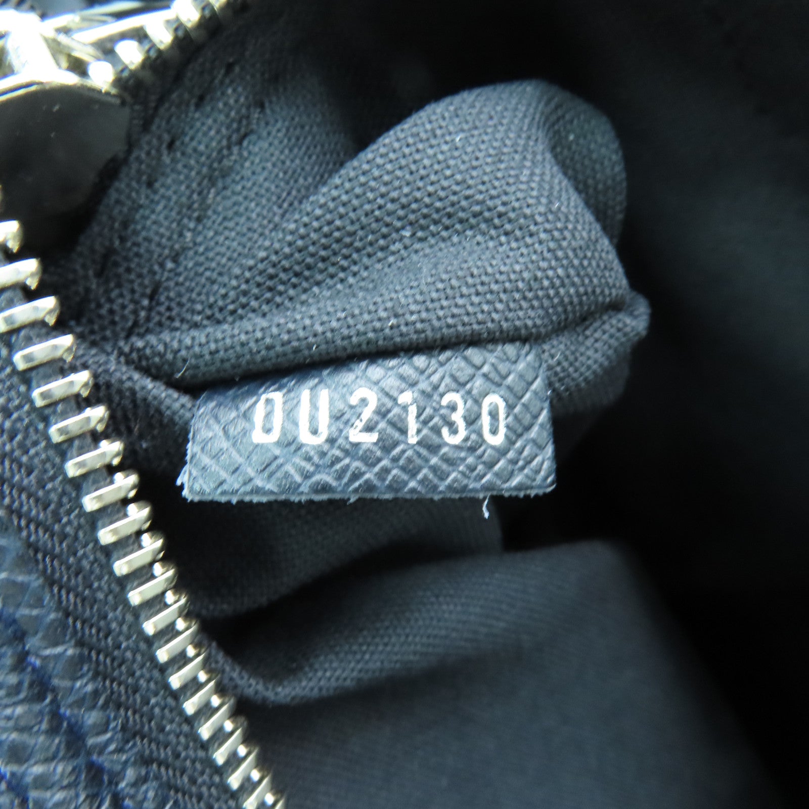 LOUIS VUITTON 【激減優惠】Taiga Roman Messenger銀扣肩背袋深藍色
