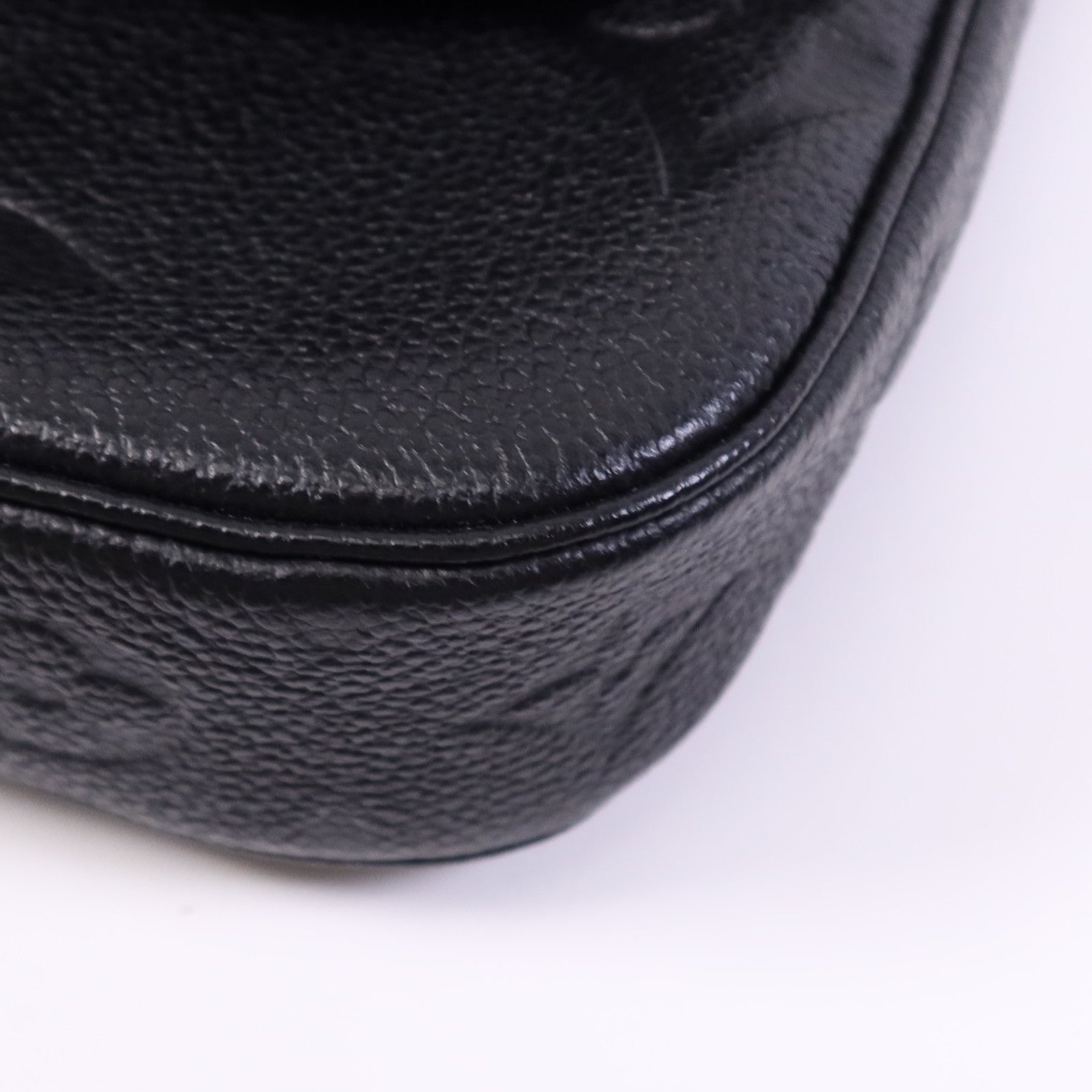 LOUIS VUITTON Monogram Empreinte Multi Pochette Accessoires金扣肩背袋