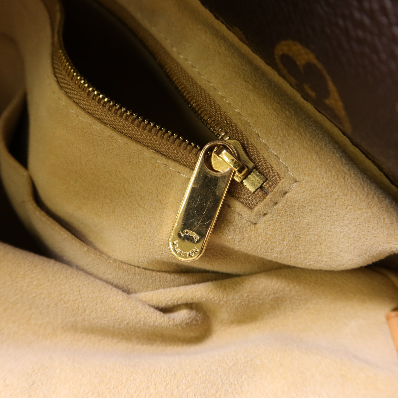 LOUIS VUITTON Monogram Artsy GM金扣肩背袋