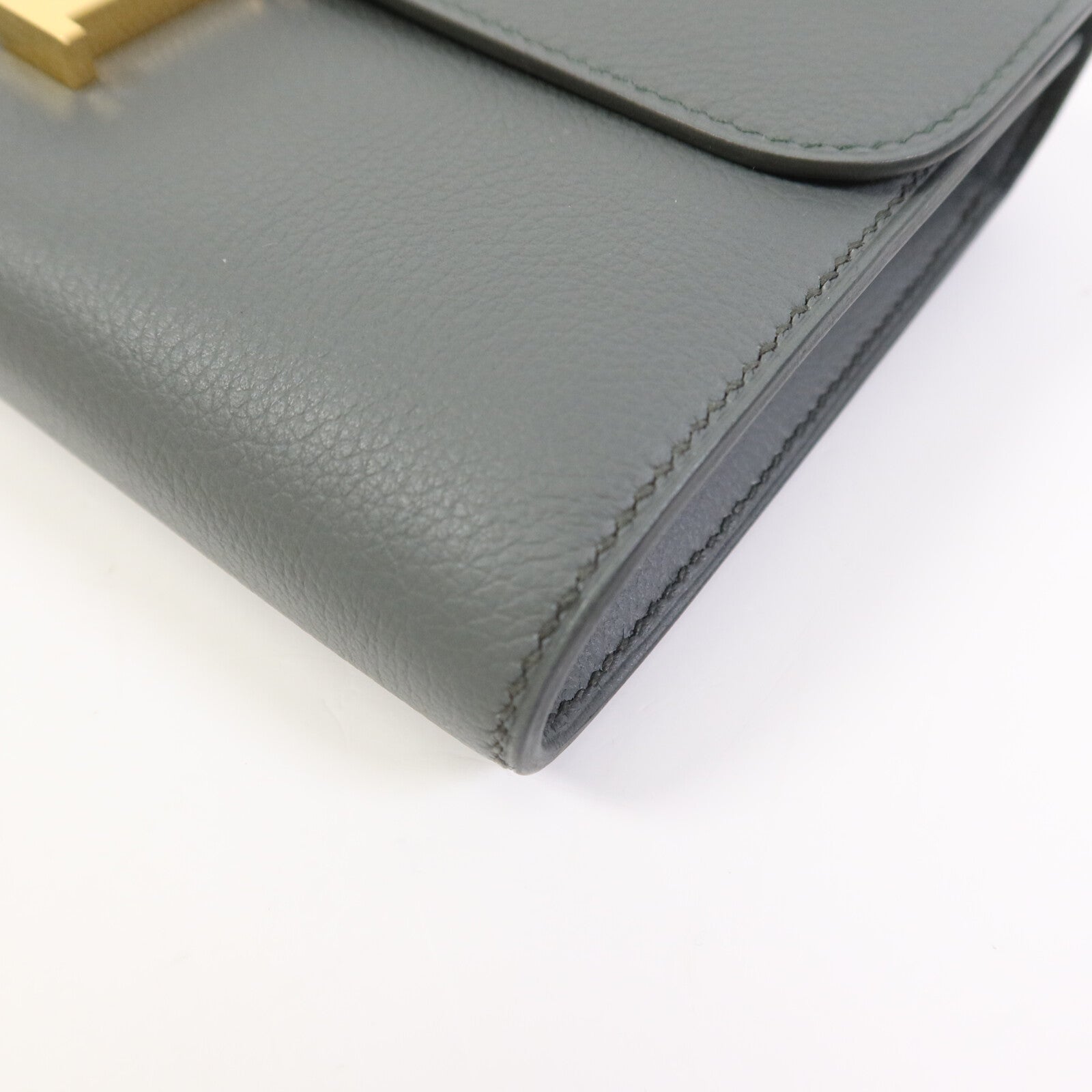 HERMES Evercolor皮革Constance To Go金扣肩背袋Vert Amande