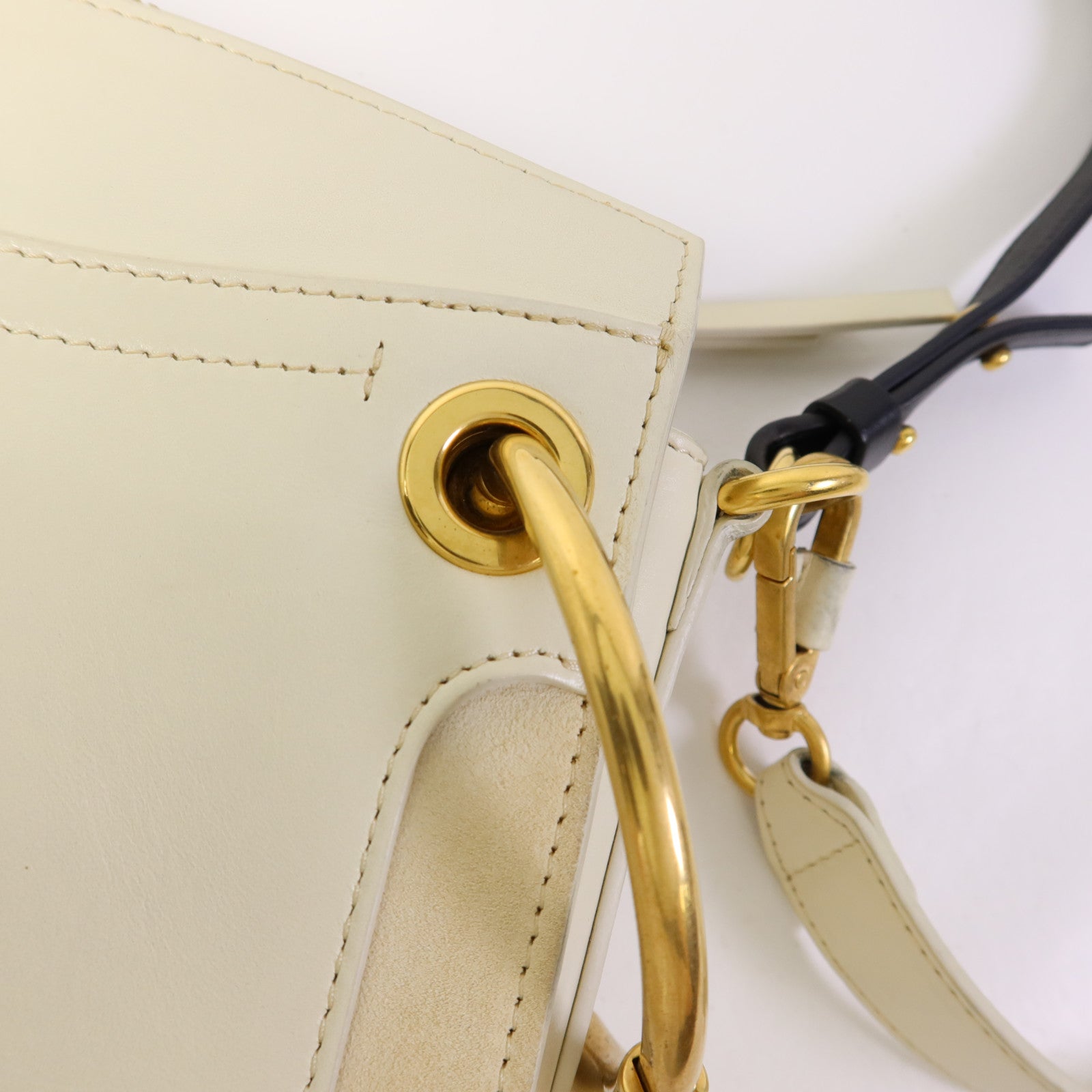 Chloe 牛皮皮革Shoulder Bag金扣肩背袋