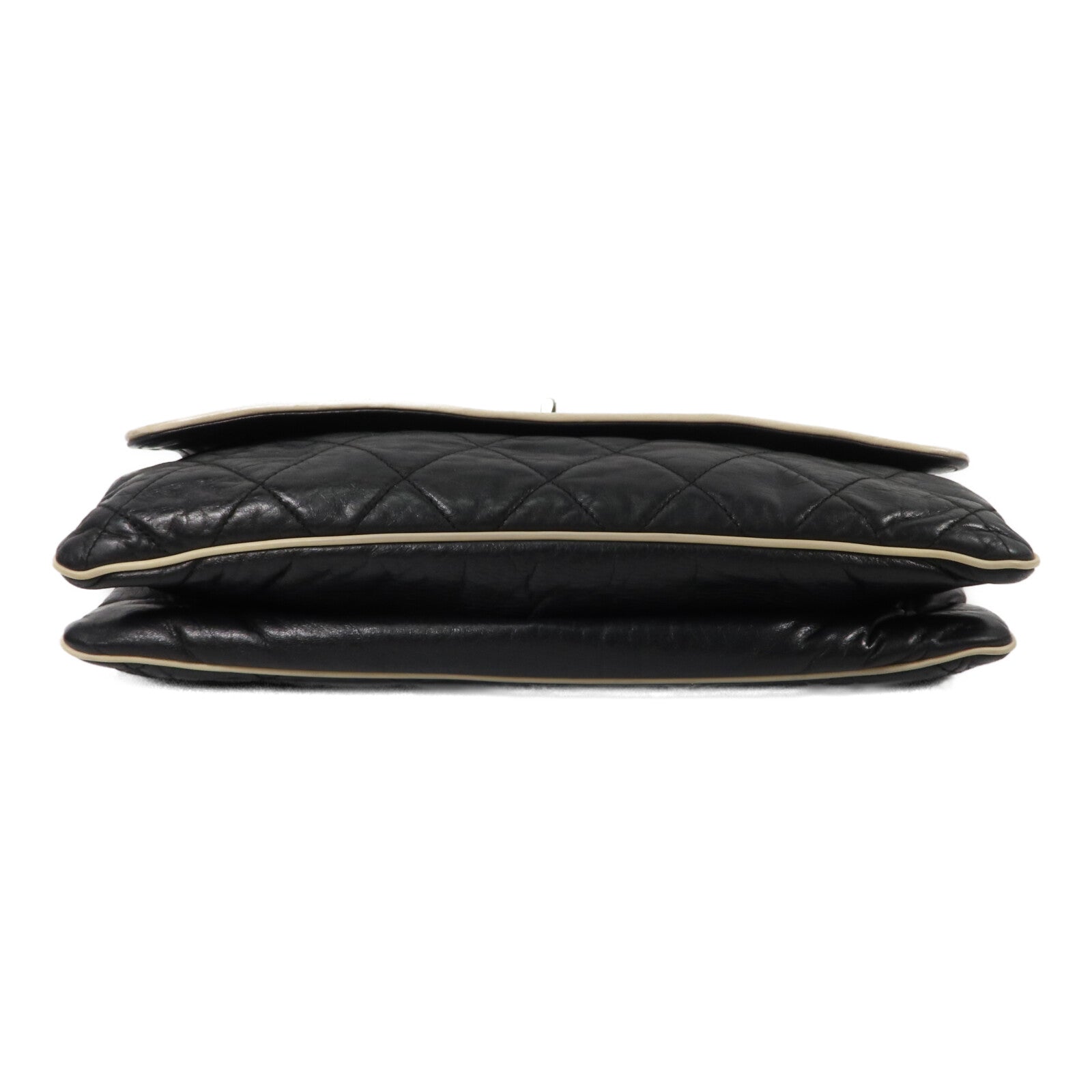 CHANEL 牛皮皮革2.55 East West Flap Bag鏈帶肩背袋