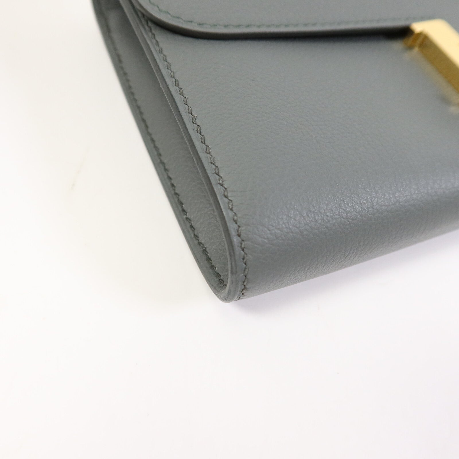 HERMES Evercolor皮革Constance To Go金扣肩背袋Vert Amande