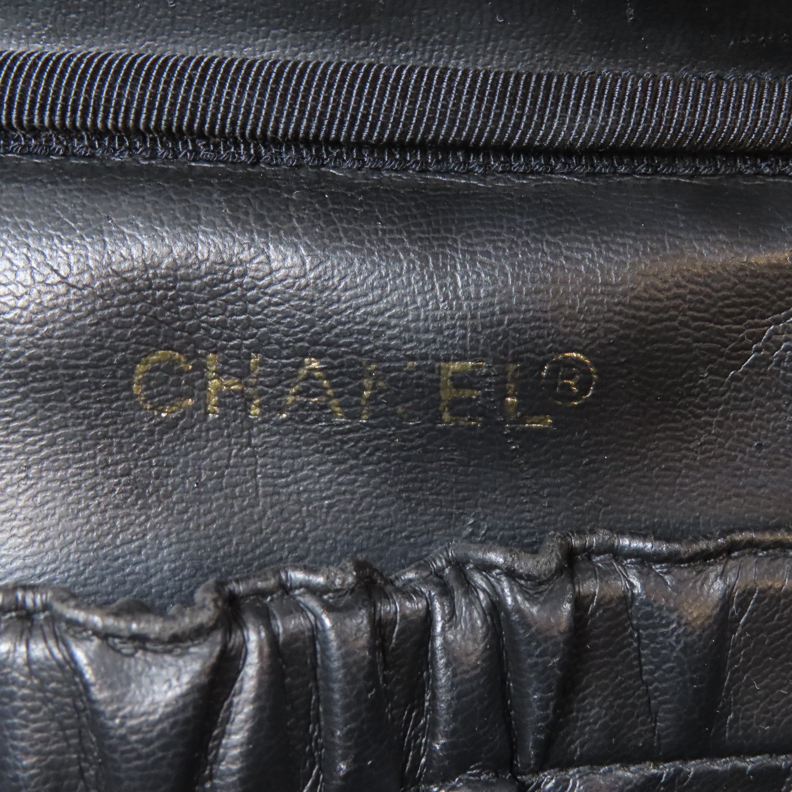 CHANEL 【激減優惠】Caviar皮革Vanity Handbag金扣手挽袋黑色