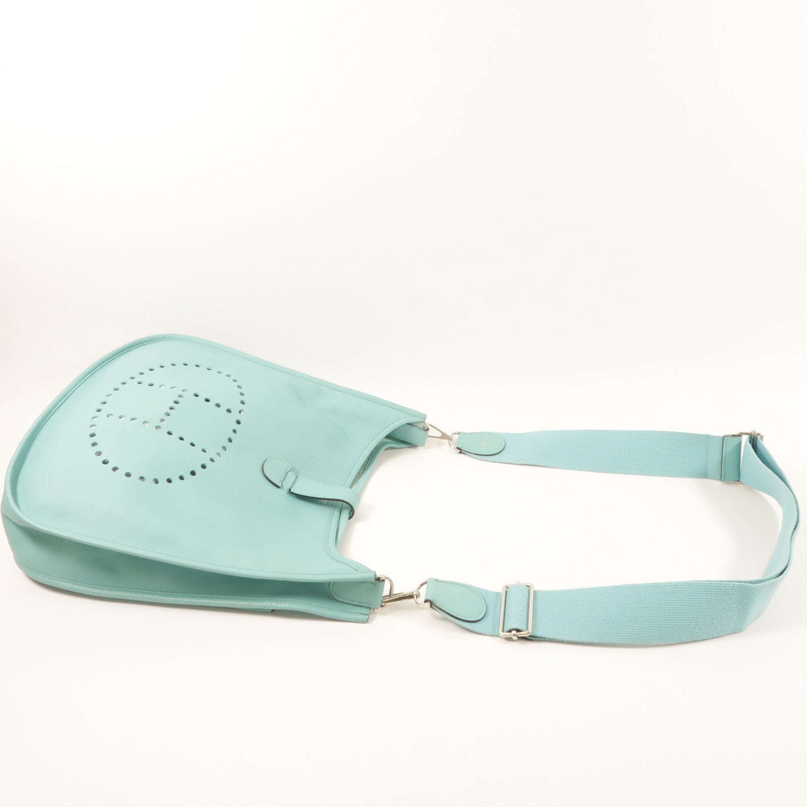HERMES Epsom皮革Evelyne GM銀扣肩背袋