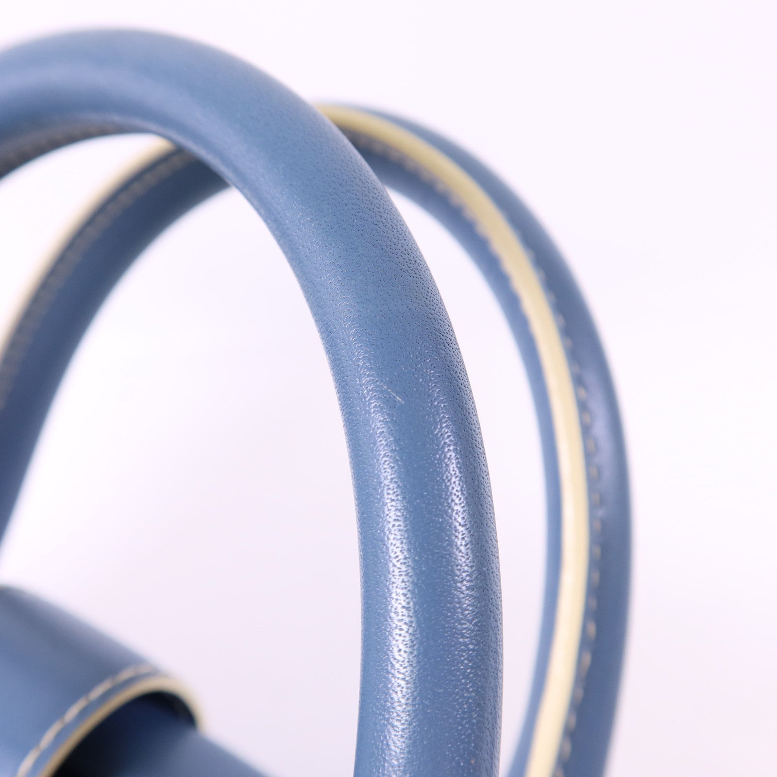 LOUIS VUITTON Suhali Angenieux PM金扣手挽袋