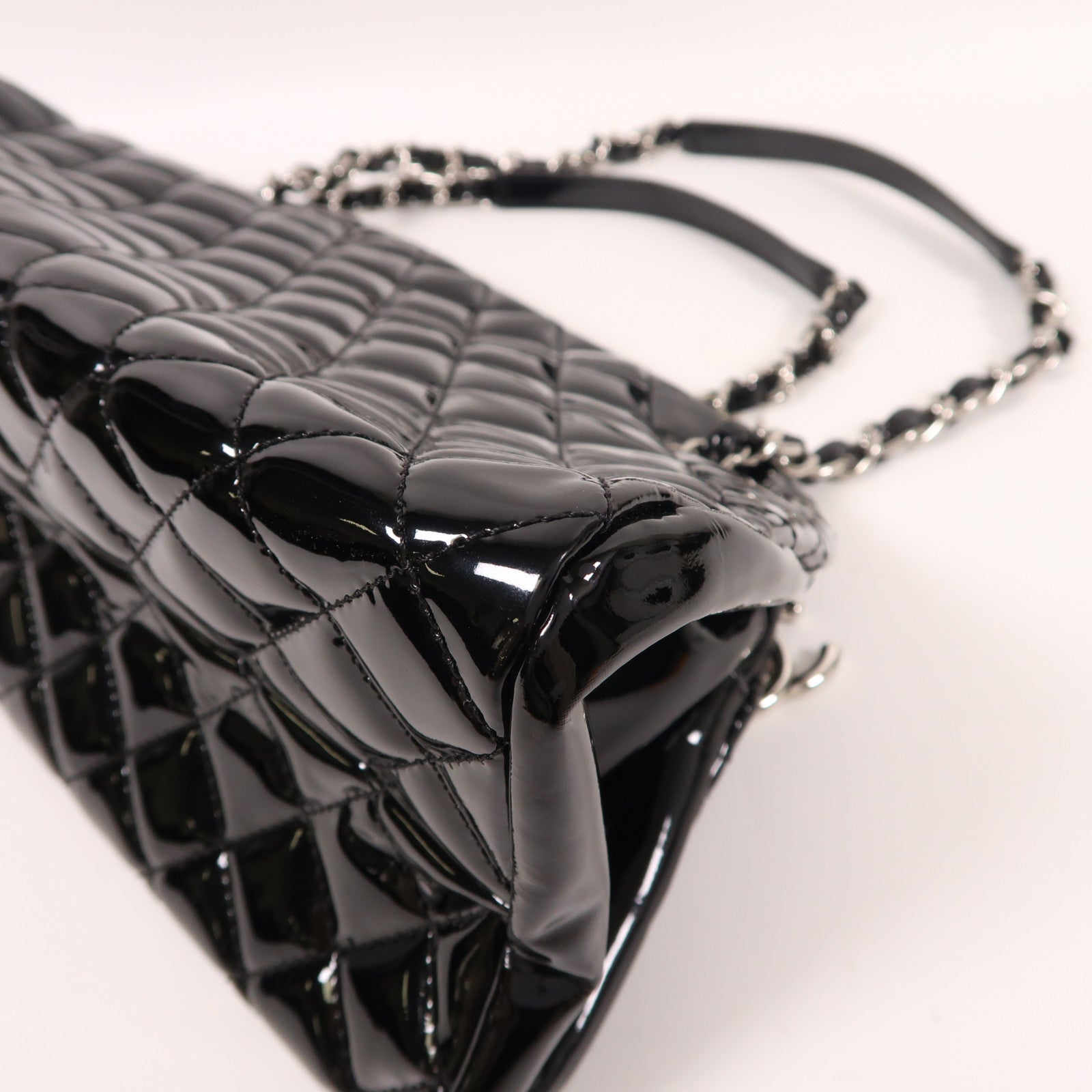CHANEL 漆皮皮革Tote Bag銀扣鏈帶肩背袋黑色