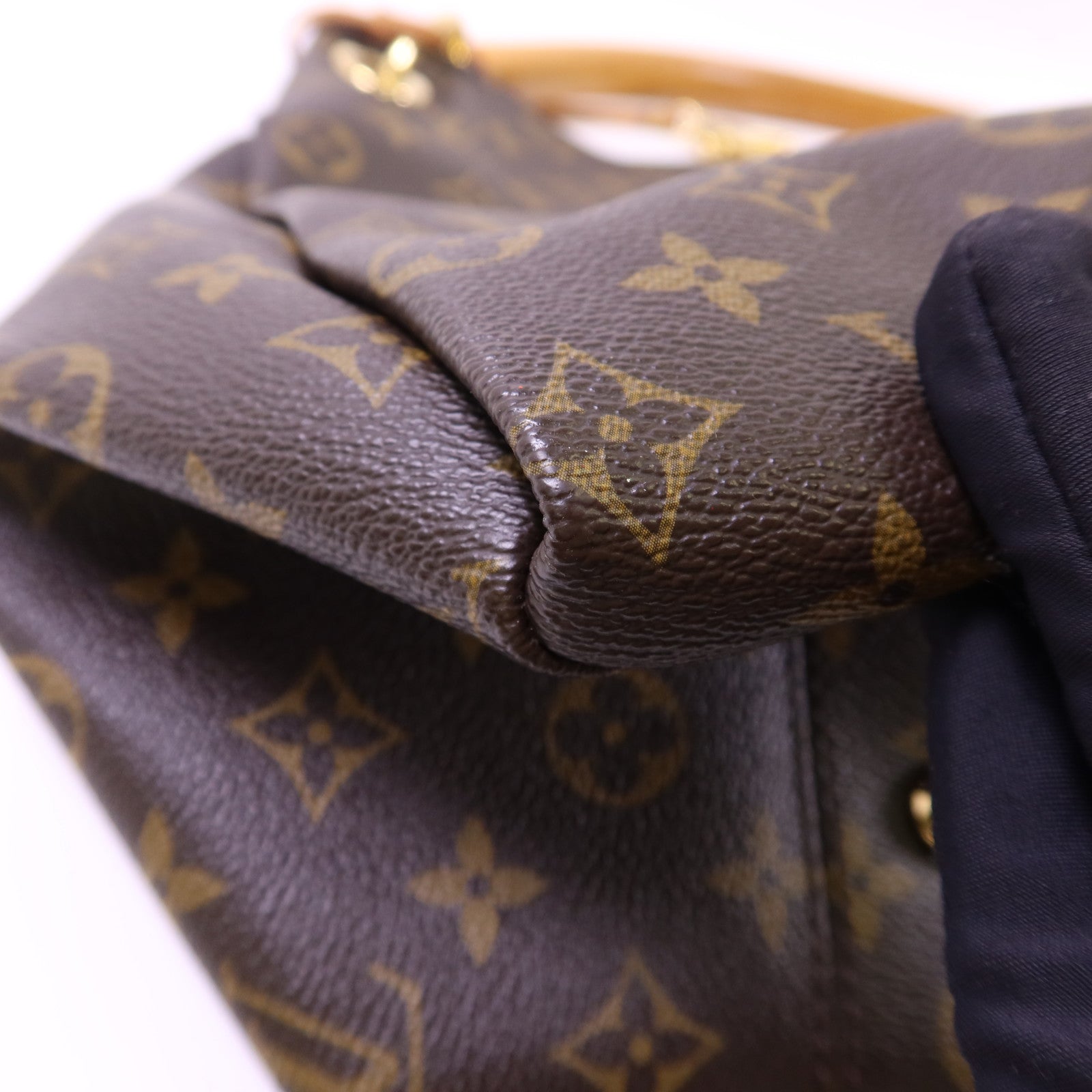 LOUIS VUITTON Monogram Artsy GM金扣肩背袋