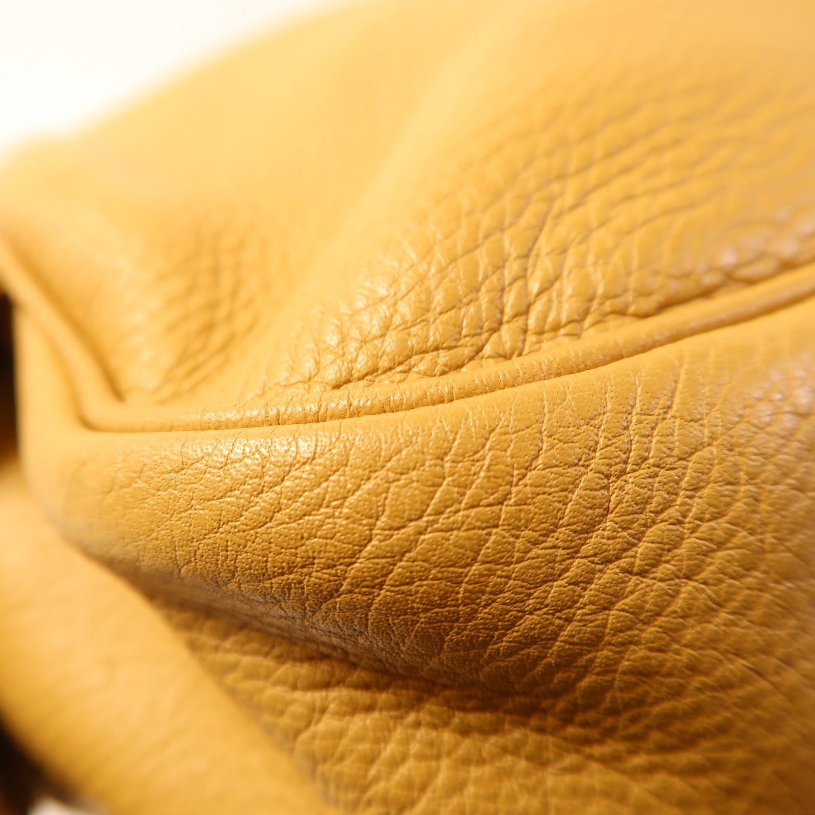 PRADA 牛皮皮革Shoulder Bag銀扣肩背袋