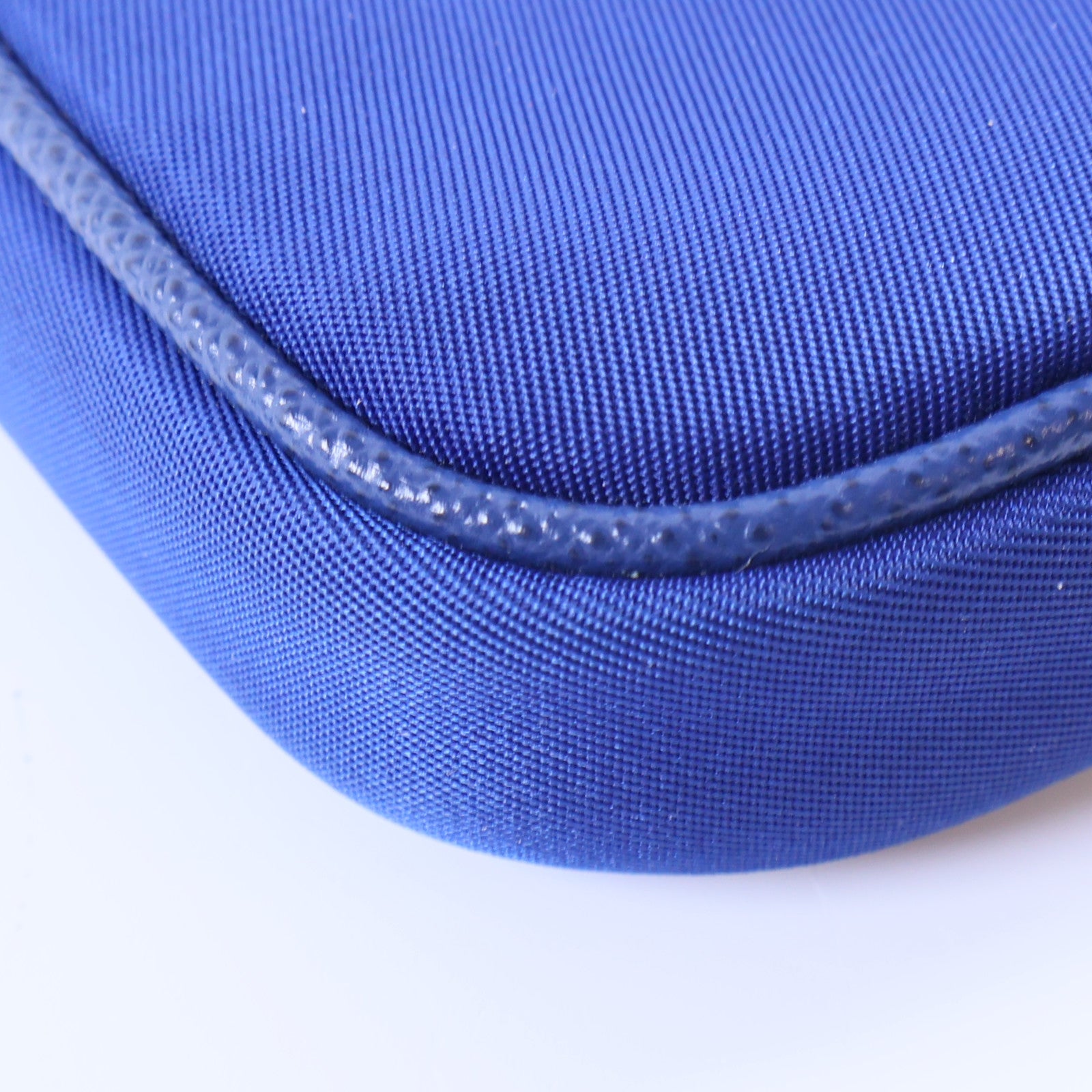 PRADA 尼龍Shoulder Bag銀扣肩背袋藍色