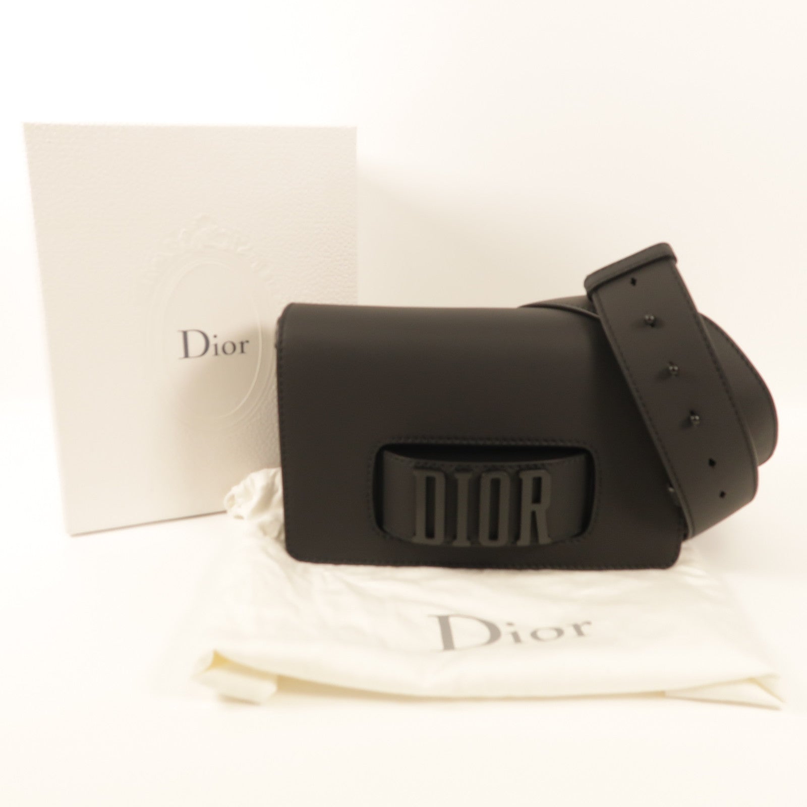Dior 牛皮皮革Ultramatte revolution Bag肩背袋