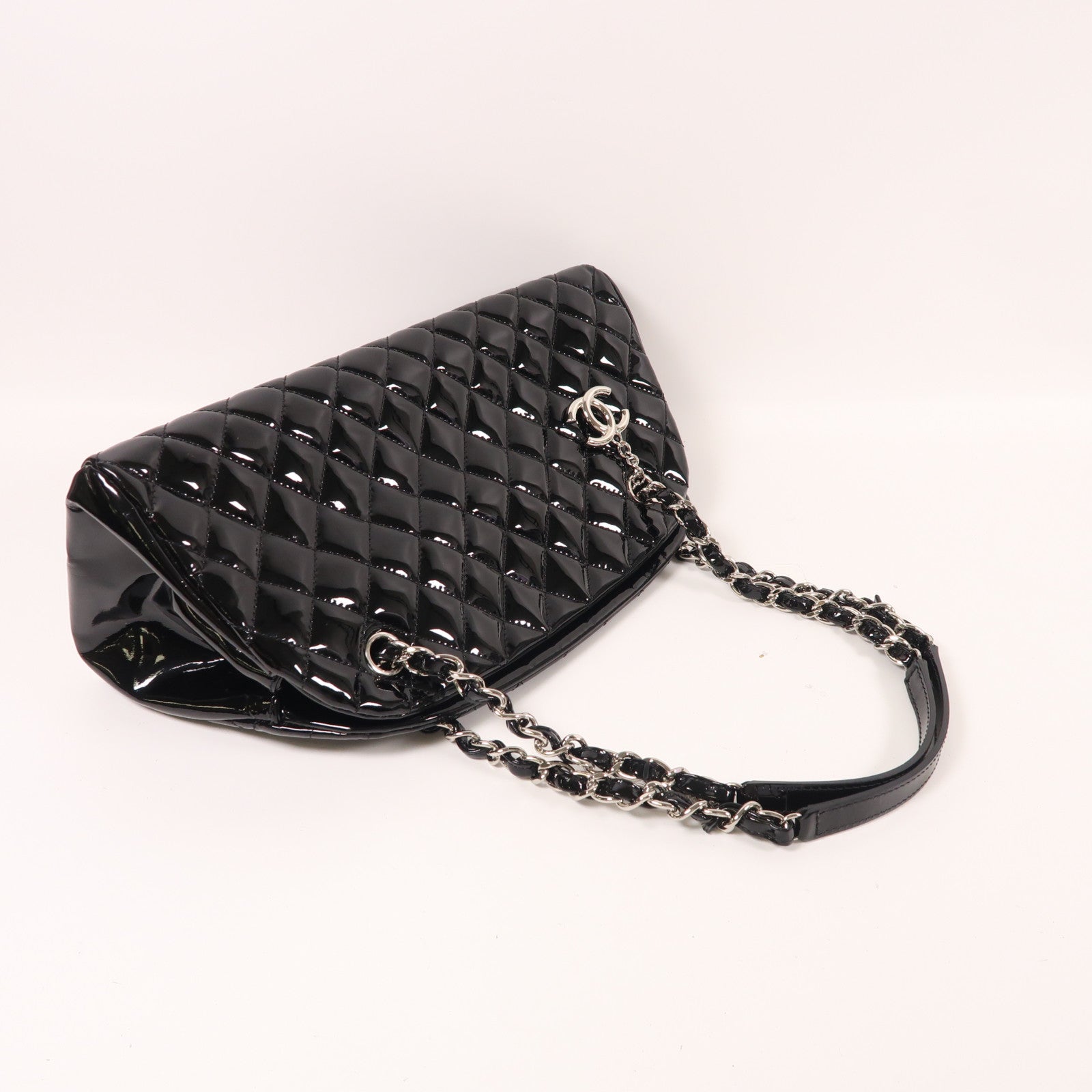CHANEL 漆皮皮革Tote Bag銀扣鏈帶肩背袋黑色