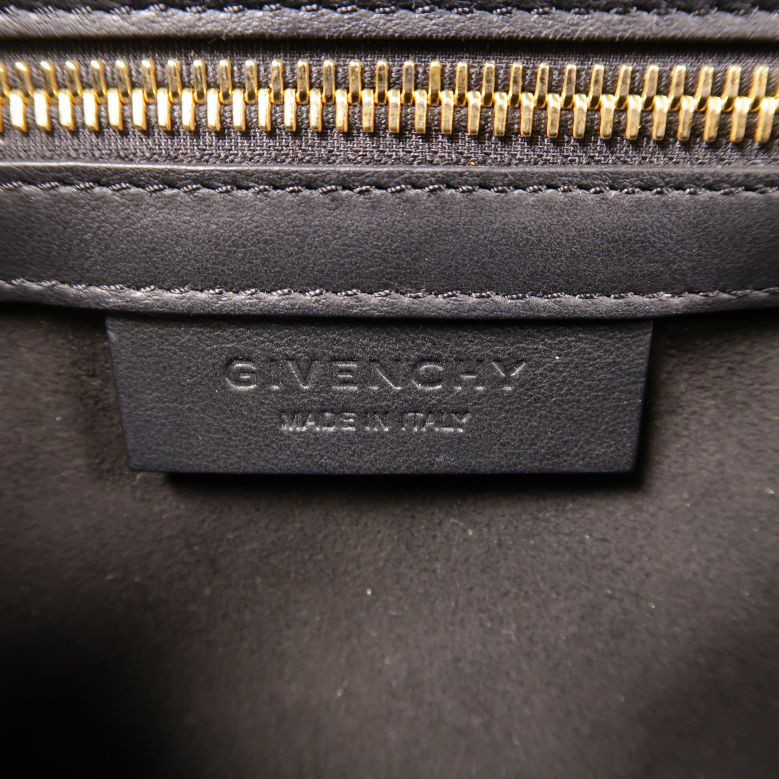 GIVENCHY 牛皮皮革Pandora Box金扣肩背袋
