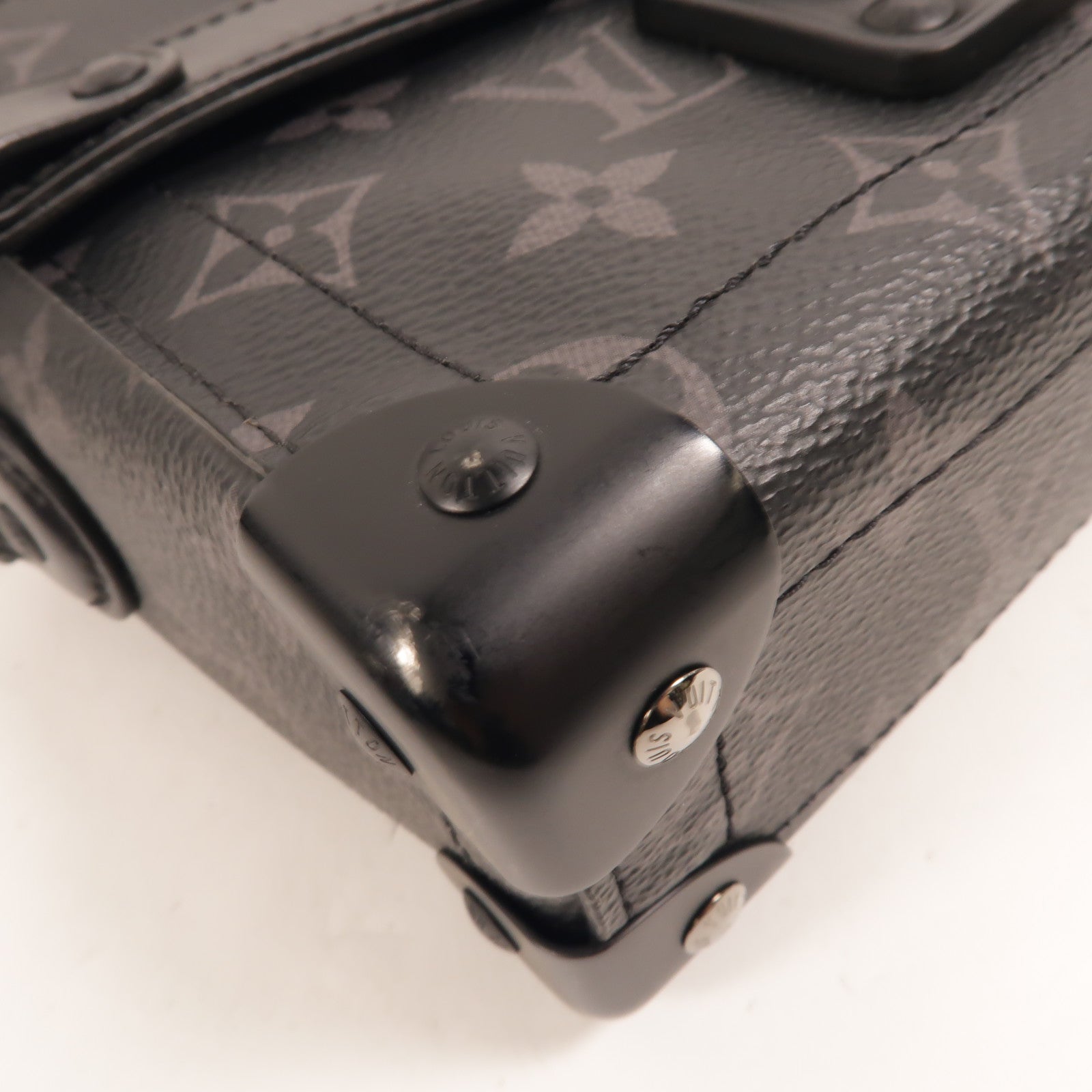 LOUIS VUITTON Monogram Eclipse Soul Trunk手挽肩背兩用袋