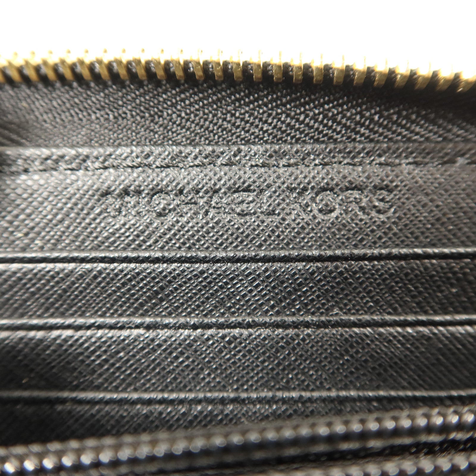 Michael Kors 牛皮皮革Zipper Round Wallet金扣錢包