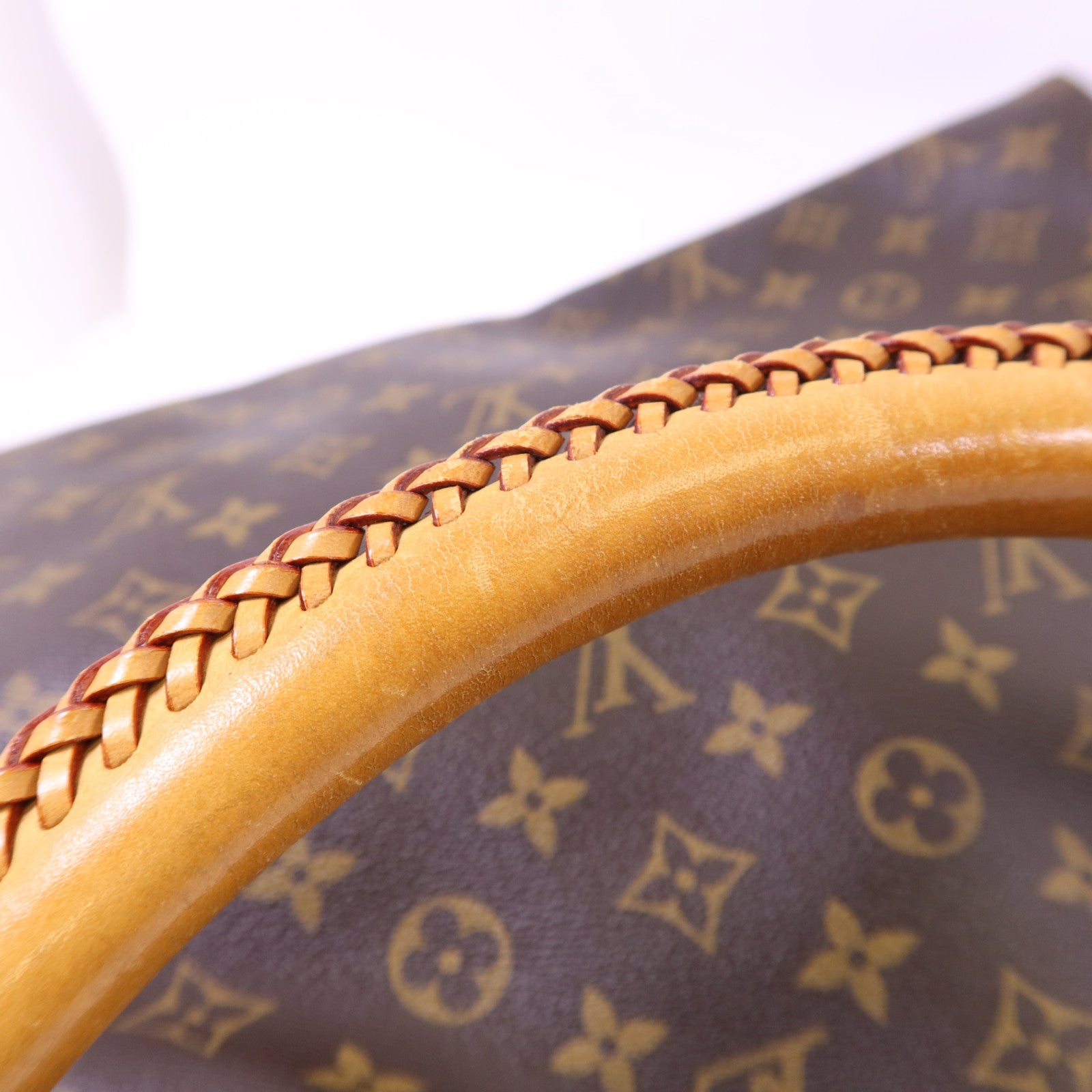 LOUIS VUITTON Monogram Artsy GM金扣肩背袋