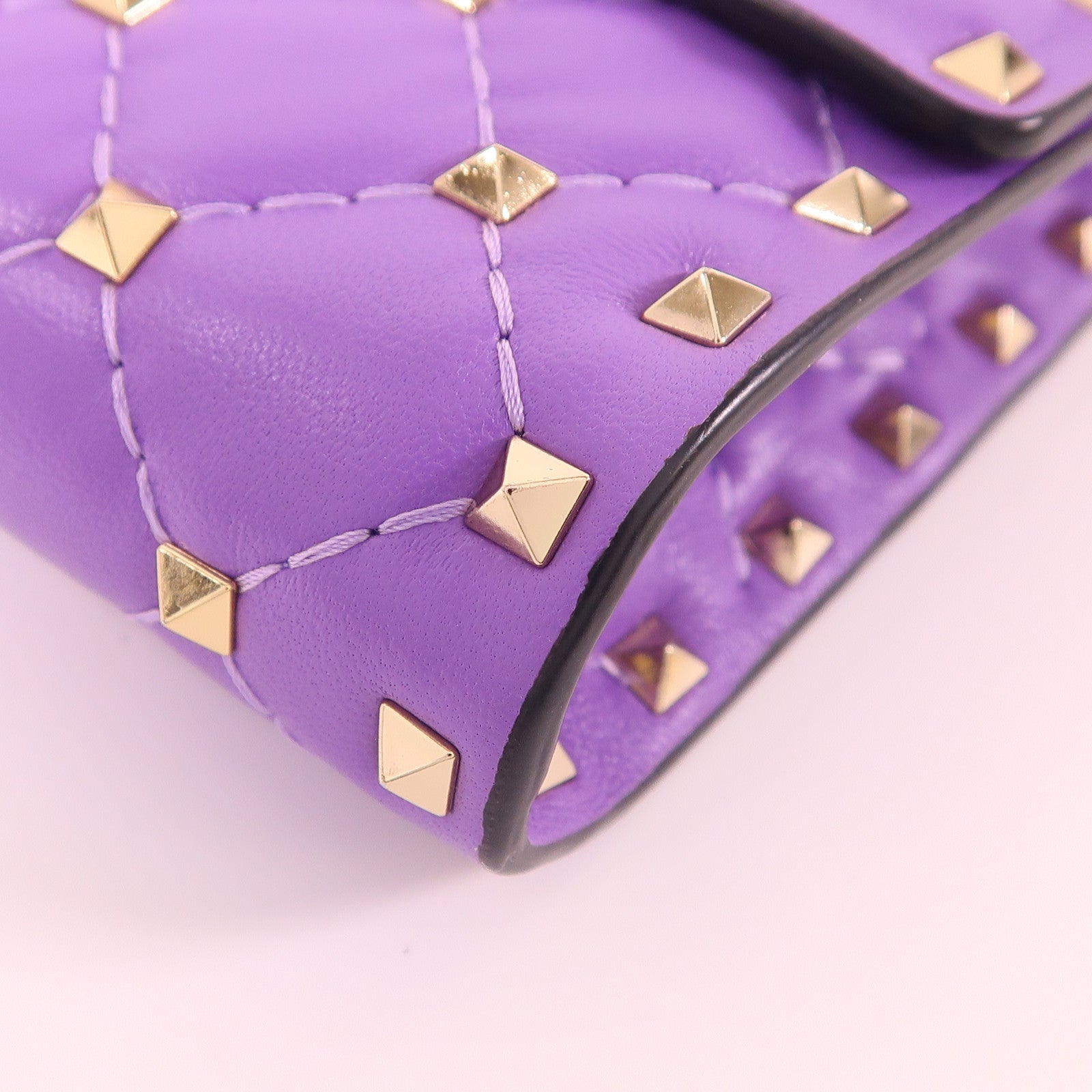 Valentino 牛皮皮革Rock Studs金扣鏈帶肩背袋