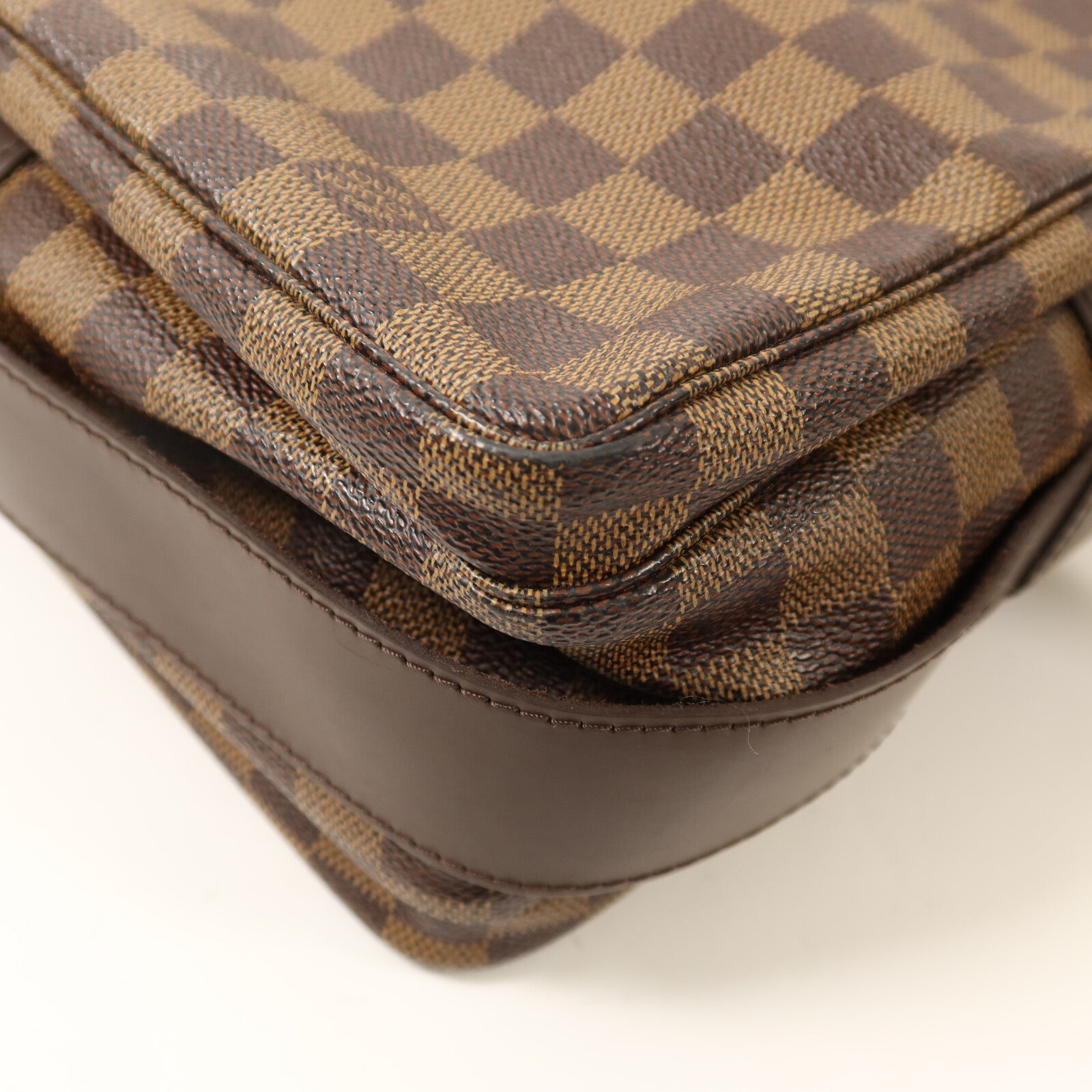 LOUIS VUITTON Damier Naviglio金扣肩背袋