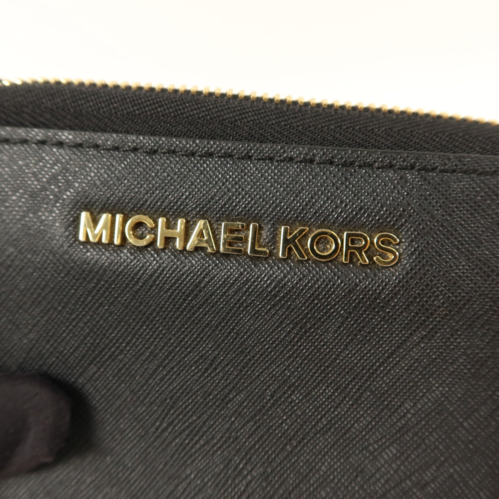 Michael Kors 牛皮皮革Zipper Round Wallet金扣錢包
