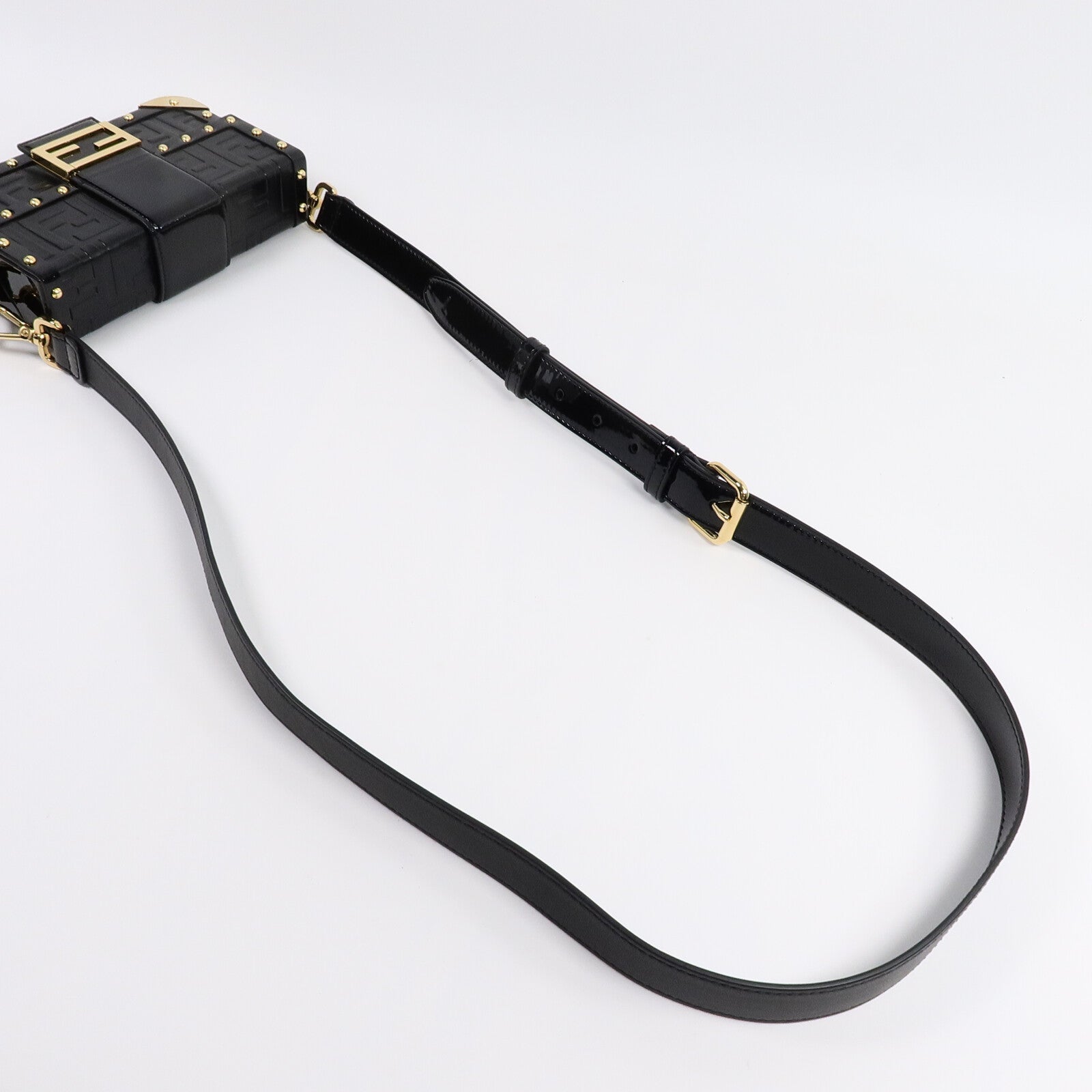 FENDI 牛皮皮革Baguette Trunk Mini肩背袋