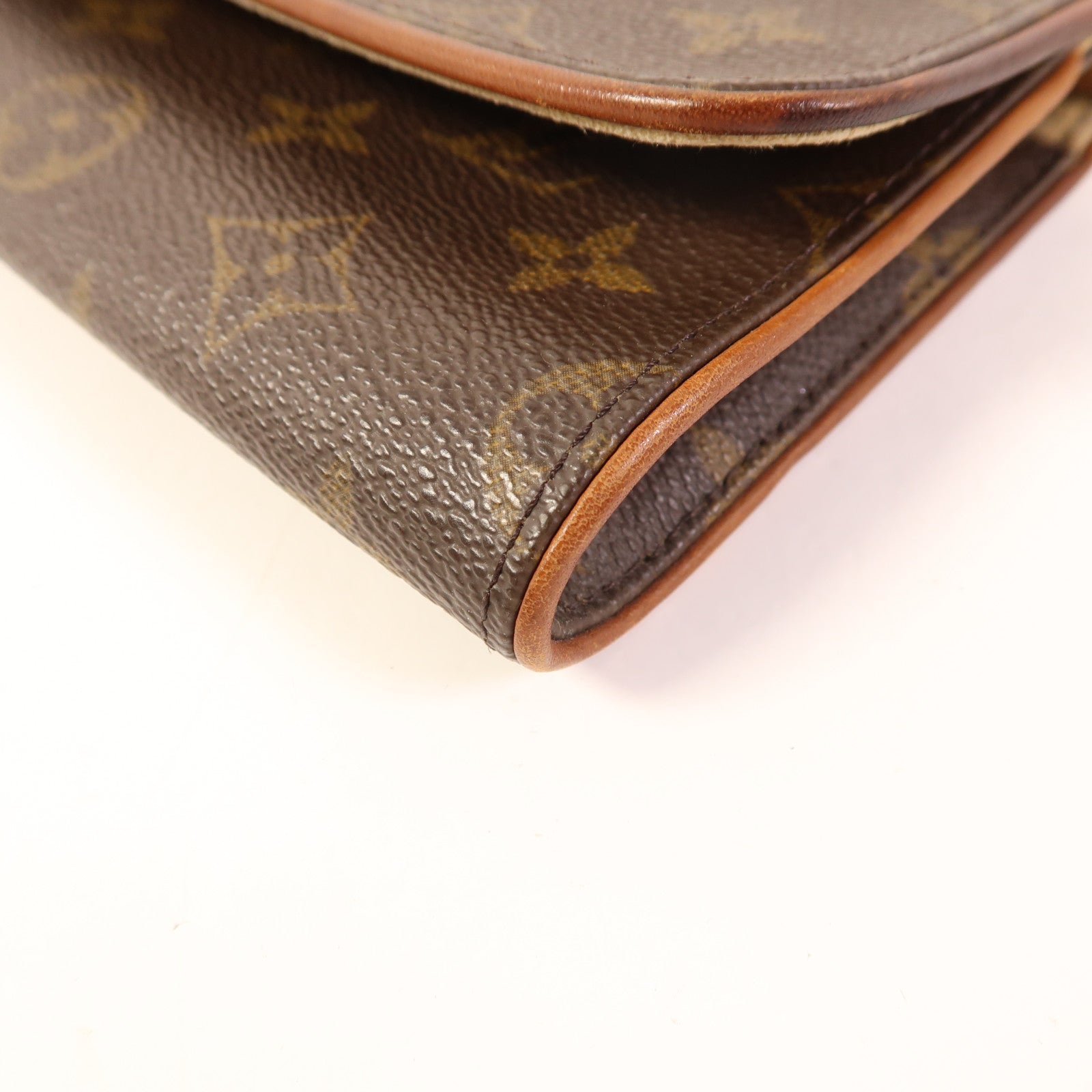 LOUIS VUITTON 【激減優惠】Monogram Pochette Twin GM金扣肩背袋