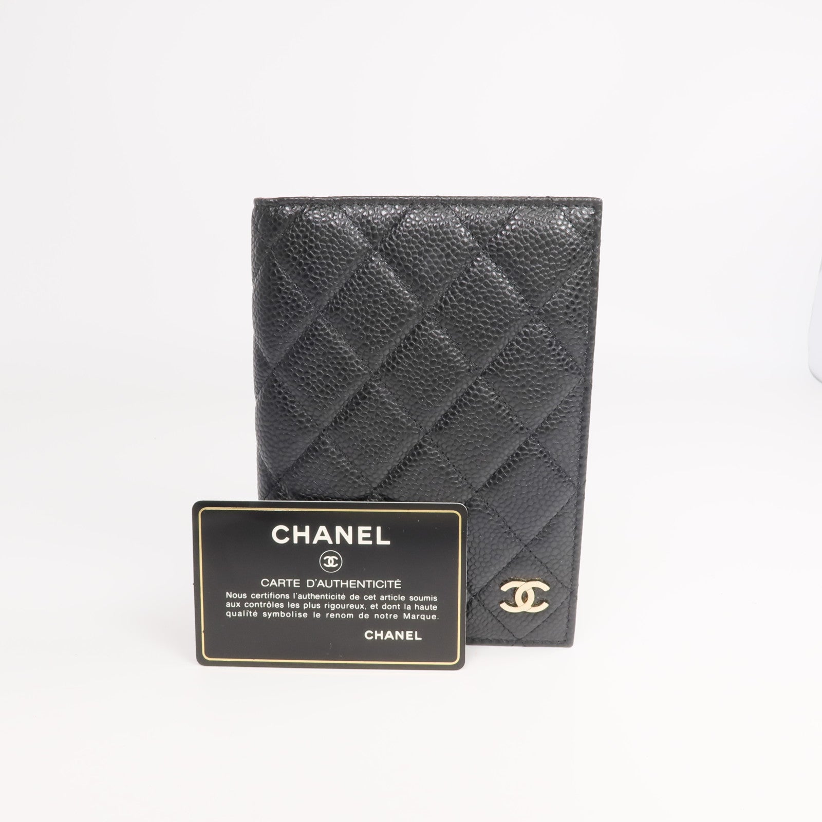 CHANEL 牛皮皮革Passport Holder金扣護照套