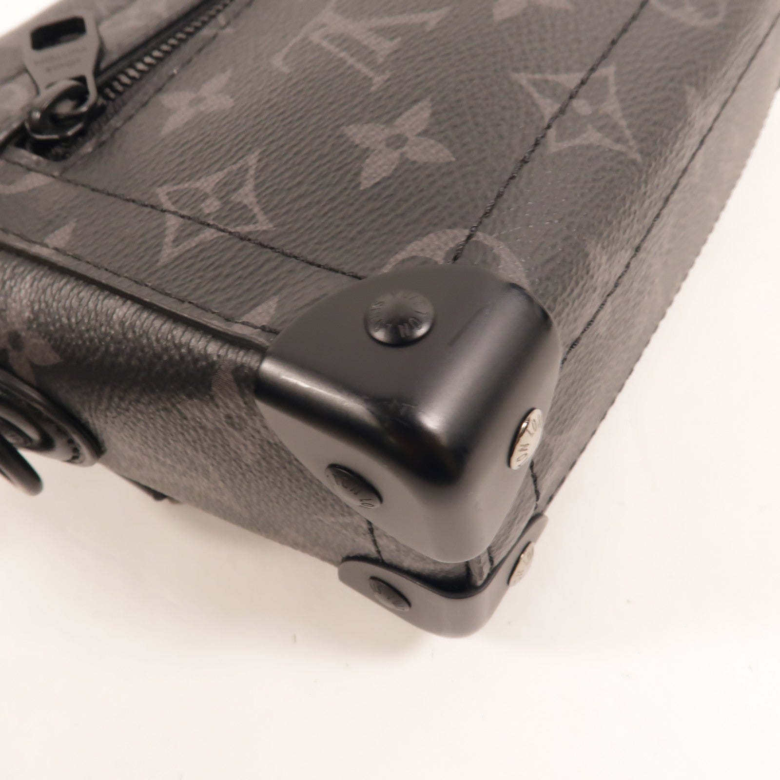 LOUIS VUITTON Monogram Eclipse Soul Trunk手挽肩背兩用袋