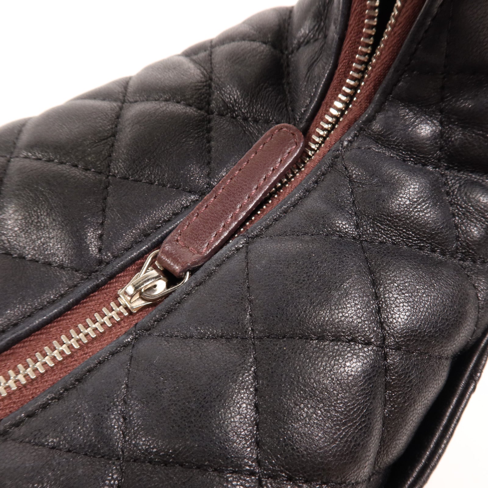 CHANEL 牛皮皮革Hand Bag銀扣手挽袋
