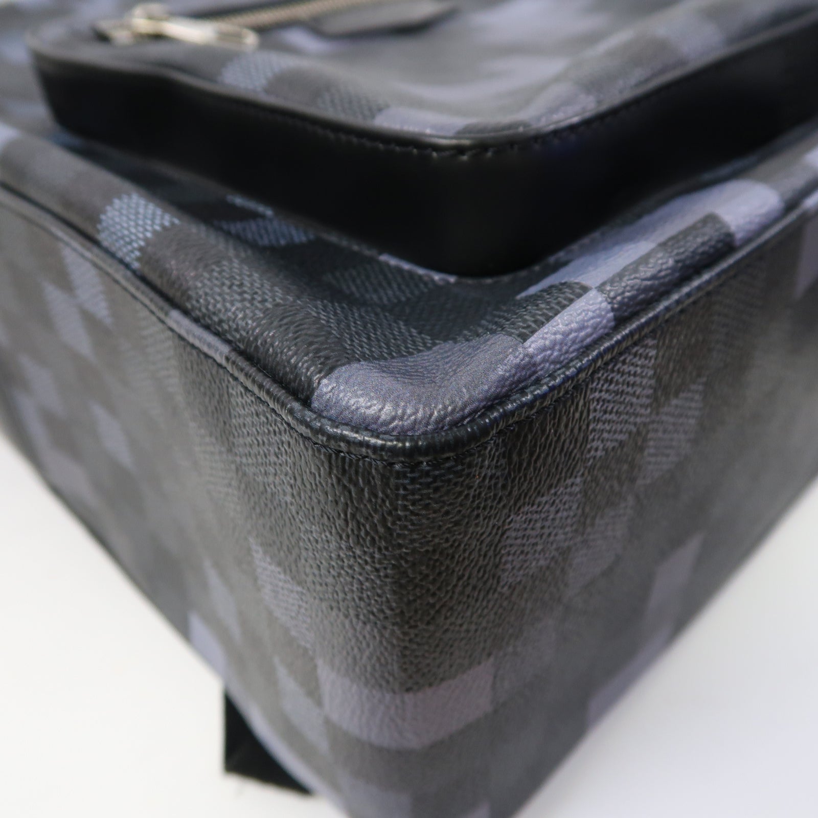 LOUIS VUITTON Damier Graphite Josh Backpack銀扣背包黑色/藍色