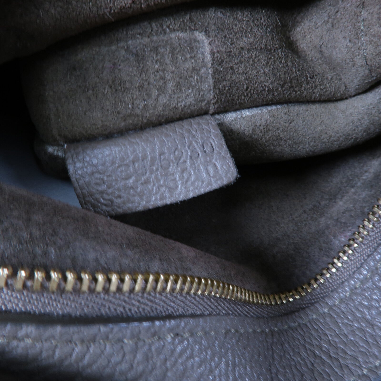 CELINE 牛皮皮革Small Cabas Phantom手挽袋