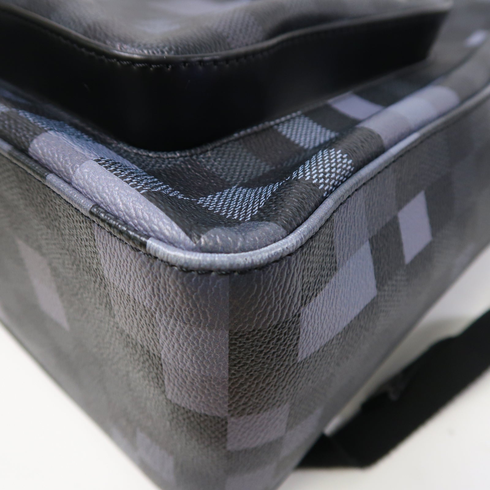 LOUIS VUITTON Damier Graphite Josh Backpack銀扣背包黑色/藍色