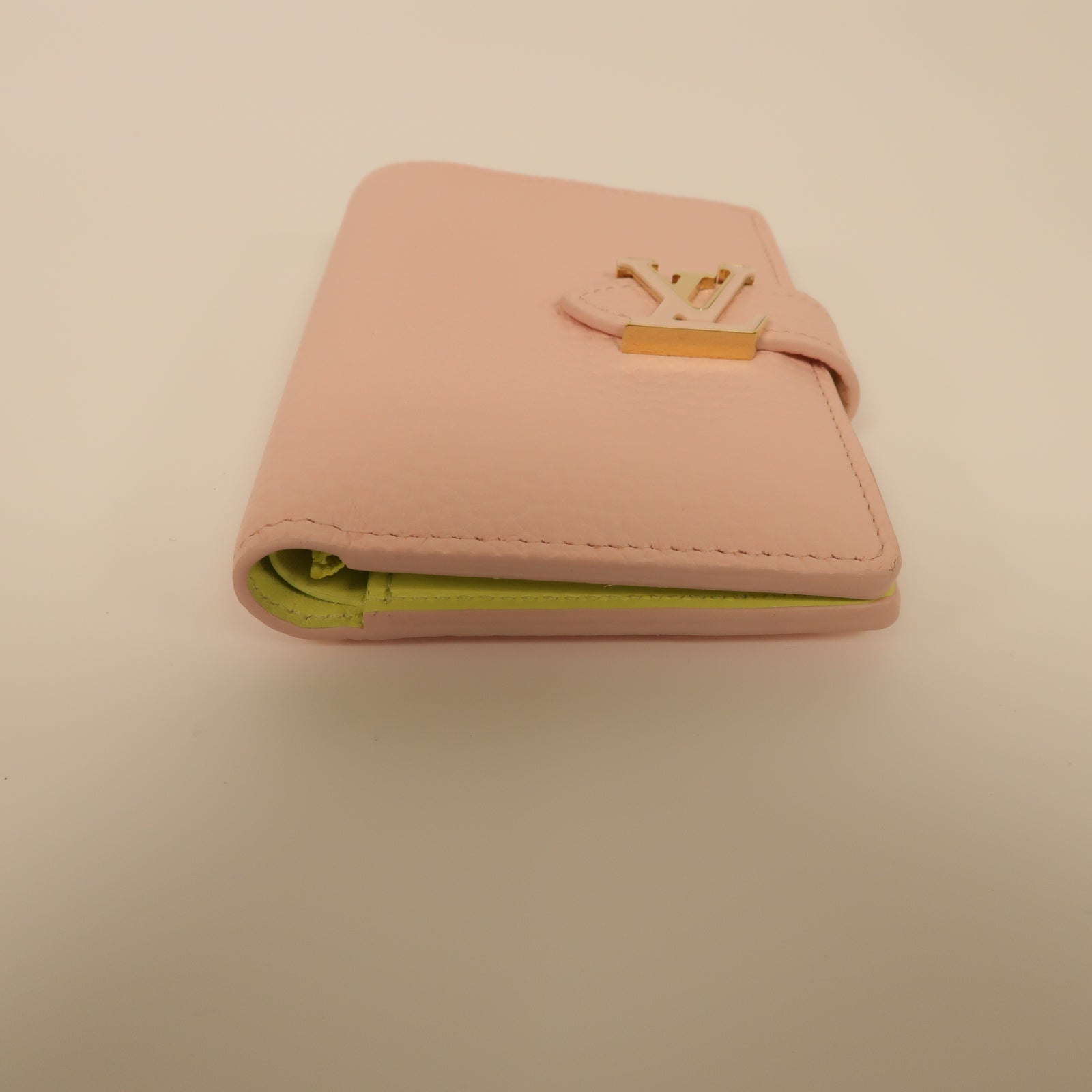 LOUIS VUITTON 【激減優惠】牛皮皮革Vertical Compact Wallet金扣錢包粉紅色