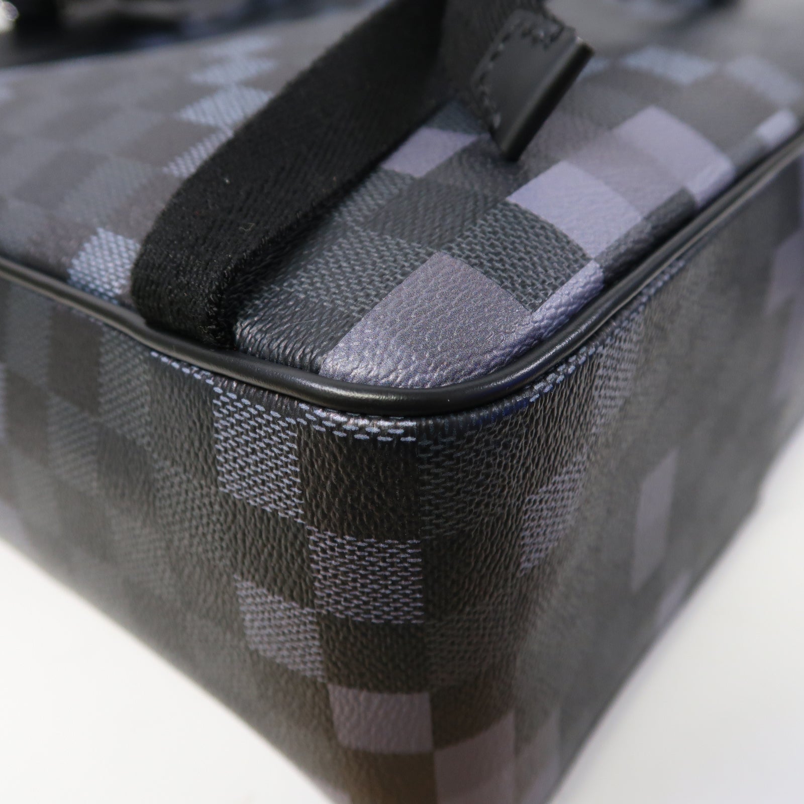 LOUIS VUITTON Damier Graphite Josh Backpack銀扣背包黑色/藍色